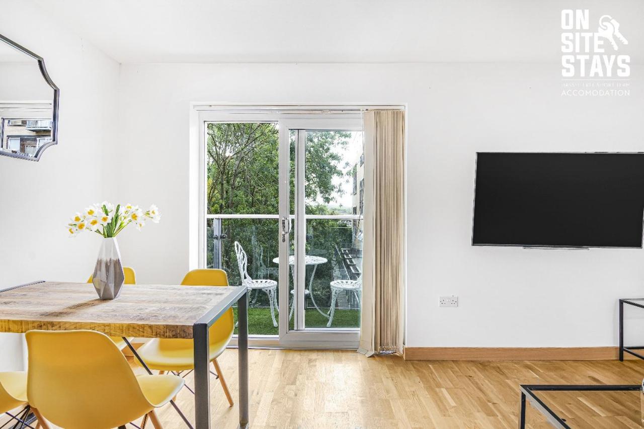 Two-Bedroom Apartment With Balcony photo 3