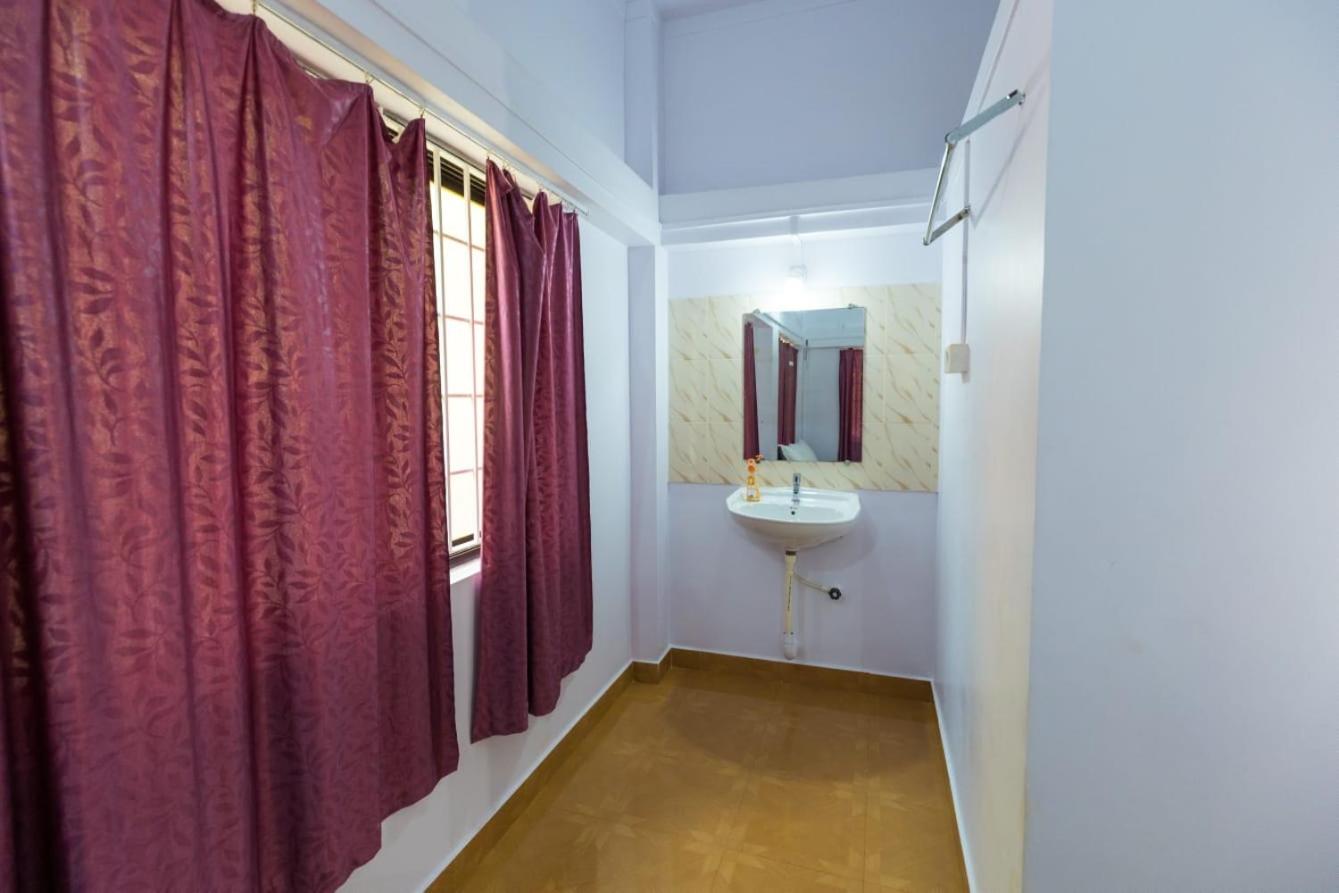 Standard Double Room With Fan photo 2