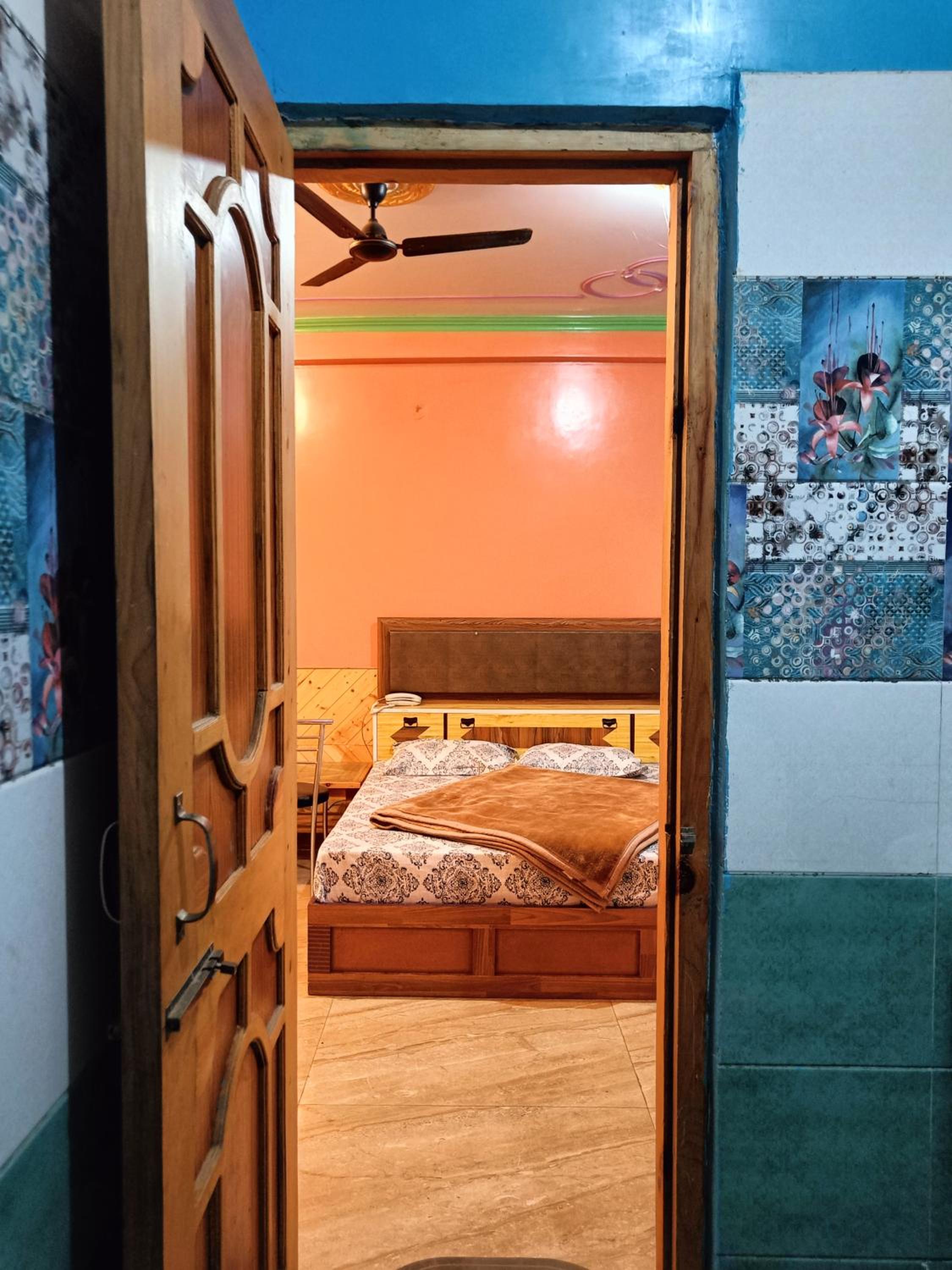 Deluxe Double Room - Photo 8