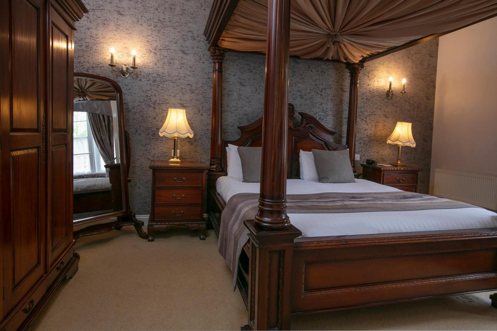 Executive Double Manor Room - Non-Smoking - Photo 13