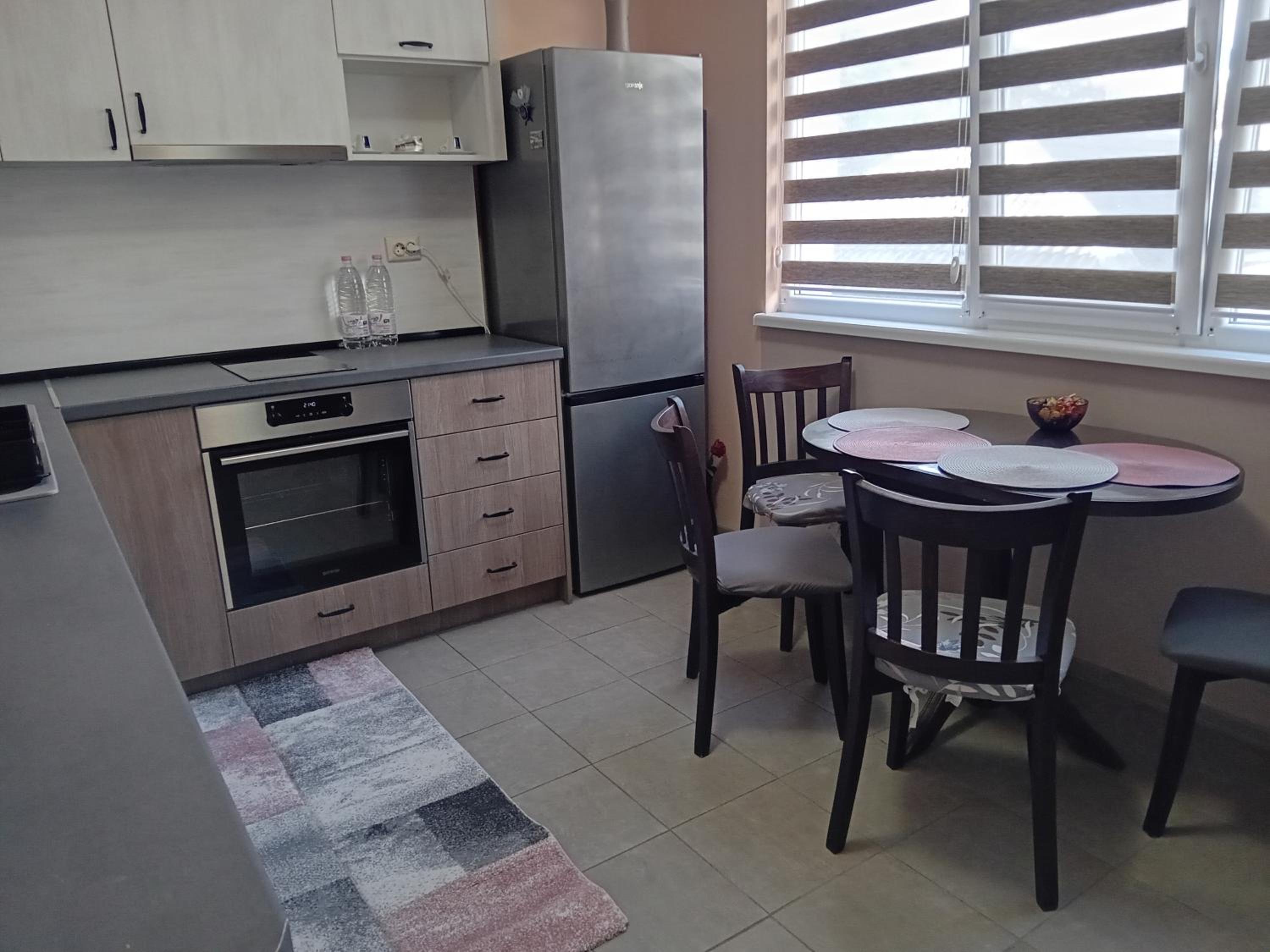One-Bedroom Apartment - Photo 37