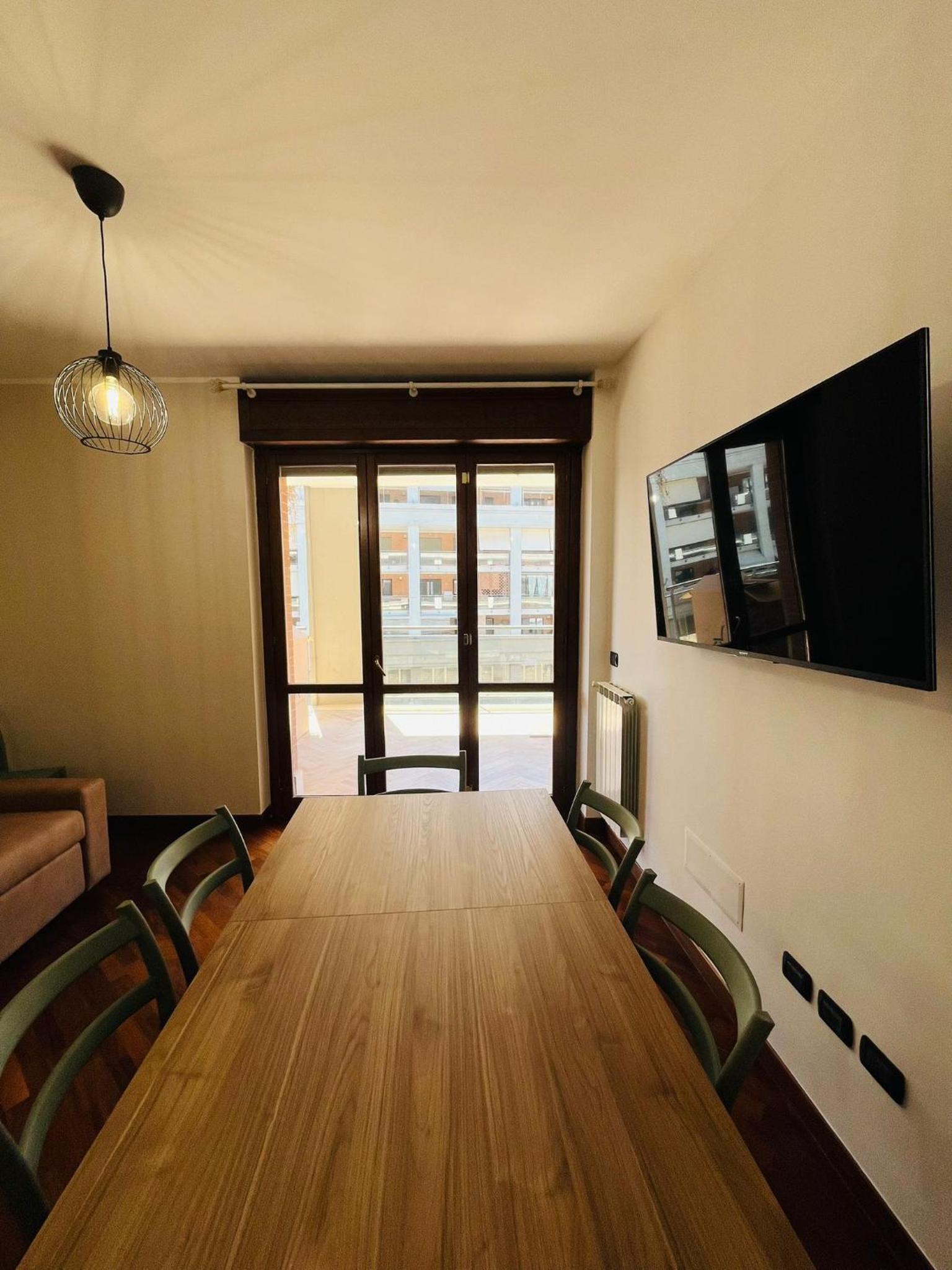 Two-Bedroom Loft Apartment - Photo 3