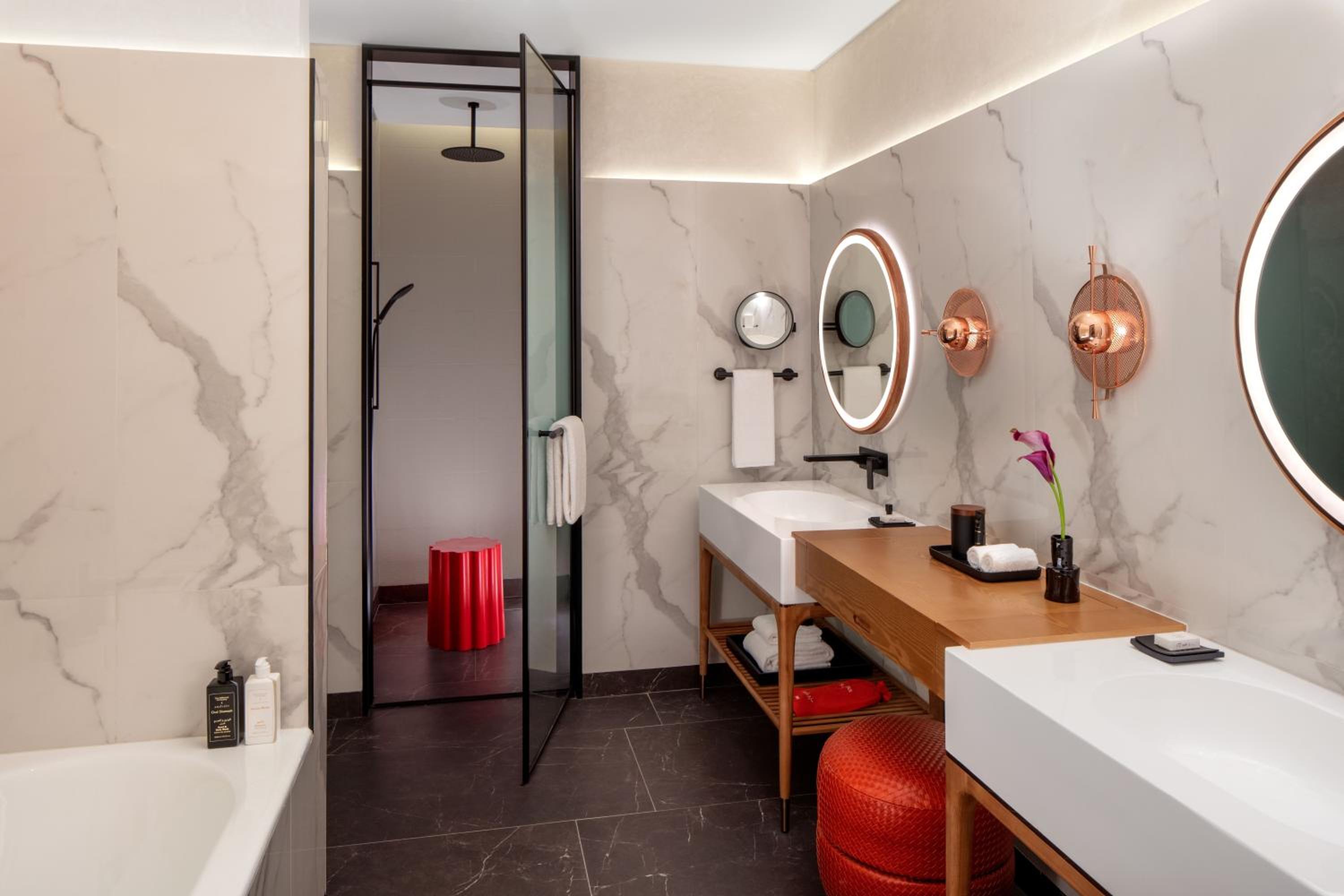 Twin Room - Photo 4