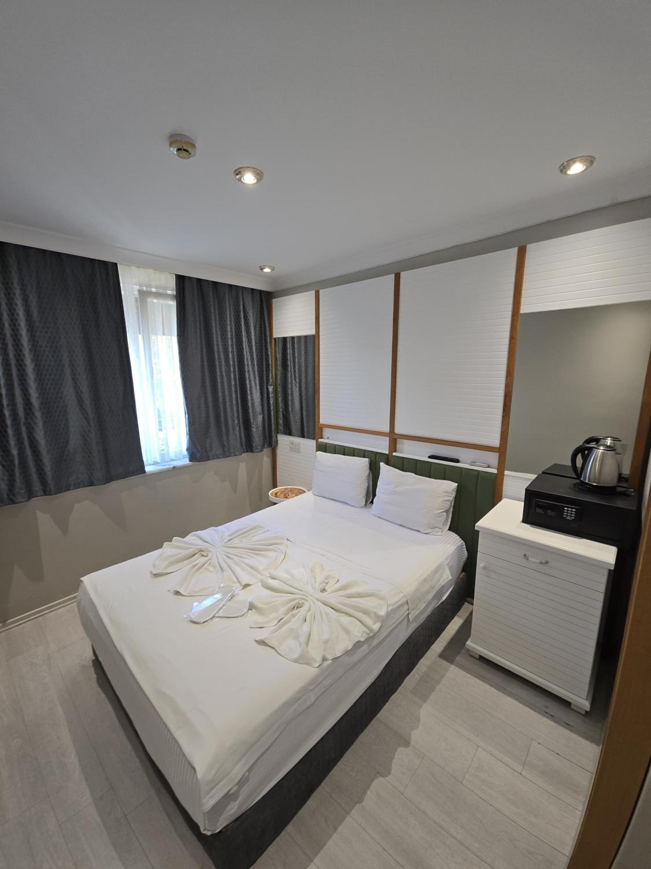 Deluxe Double Room photo 2
