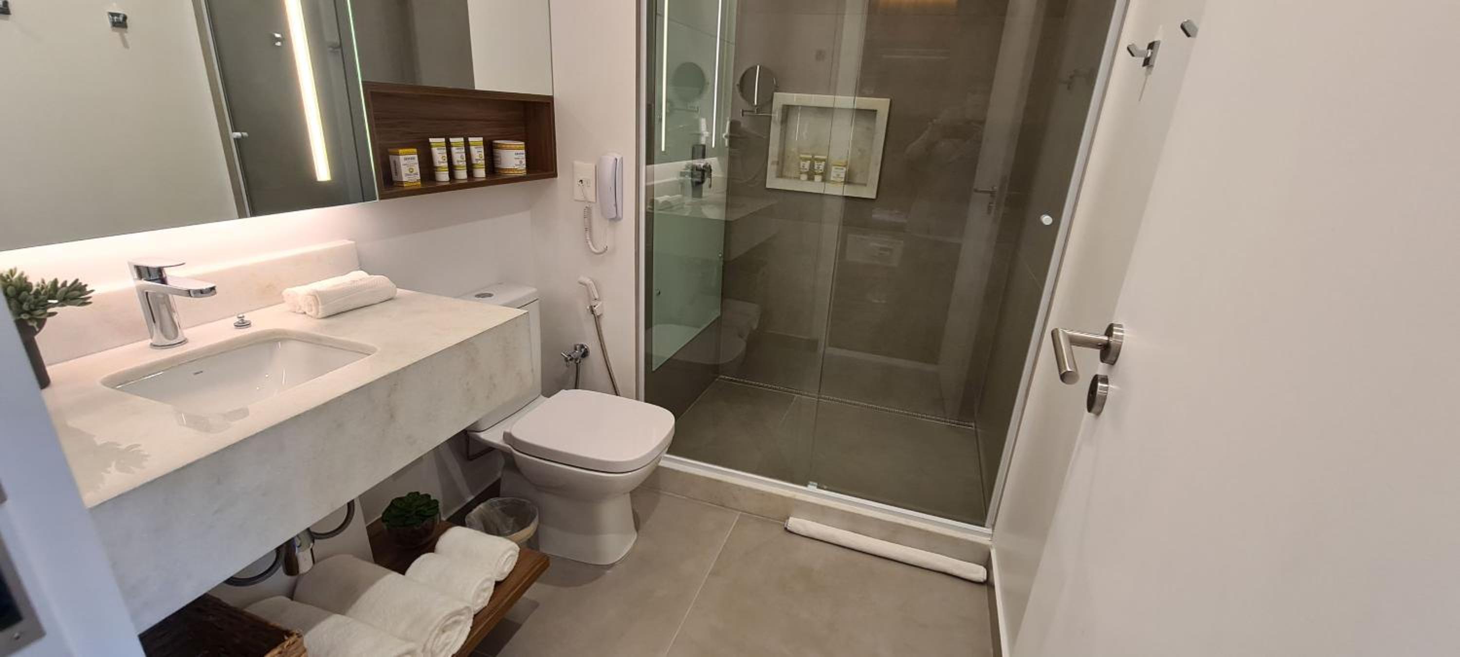 Twin Room with City View