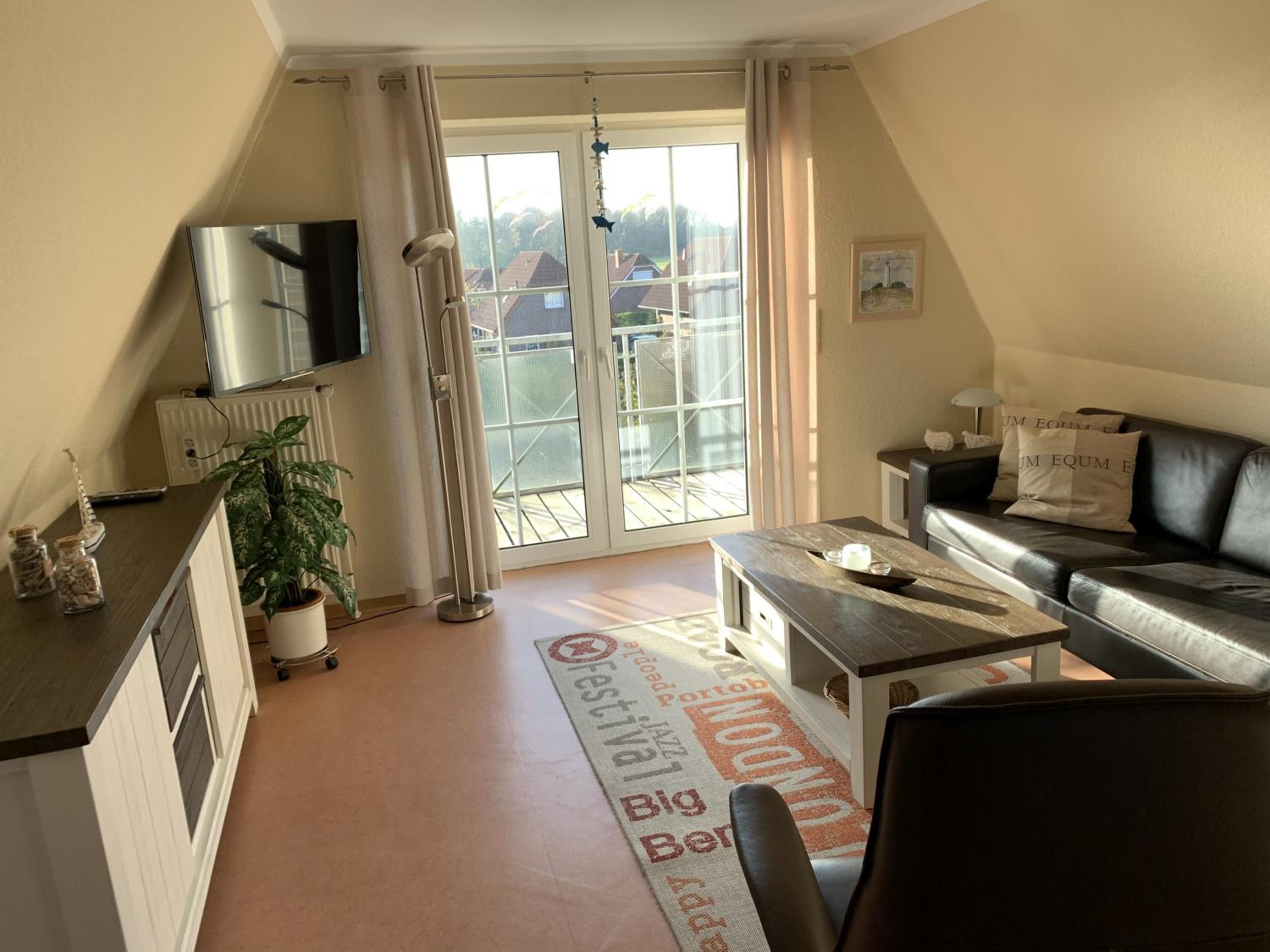 Apartment with Balcony photo 1