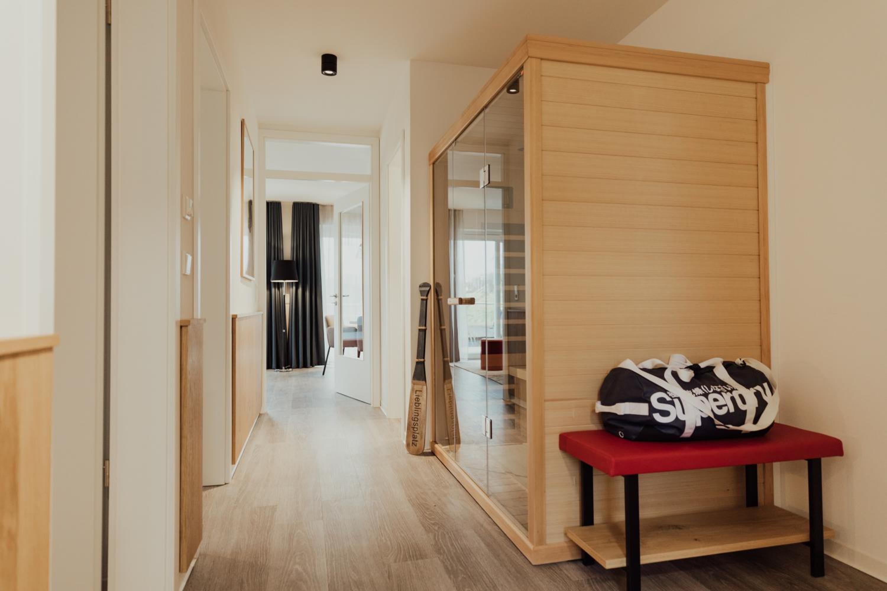Apartment with Balcony photo 3