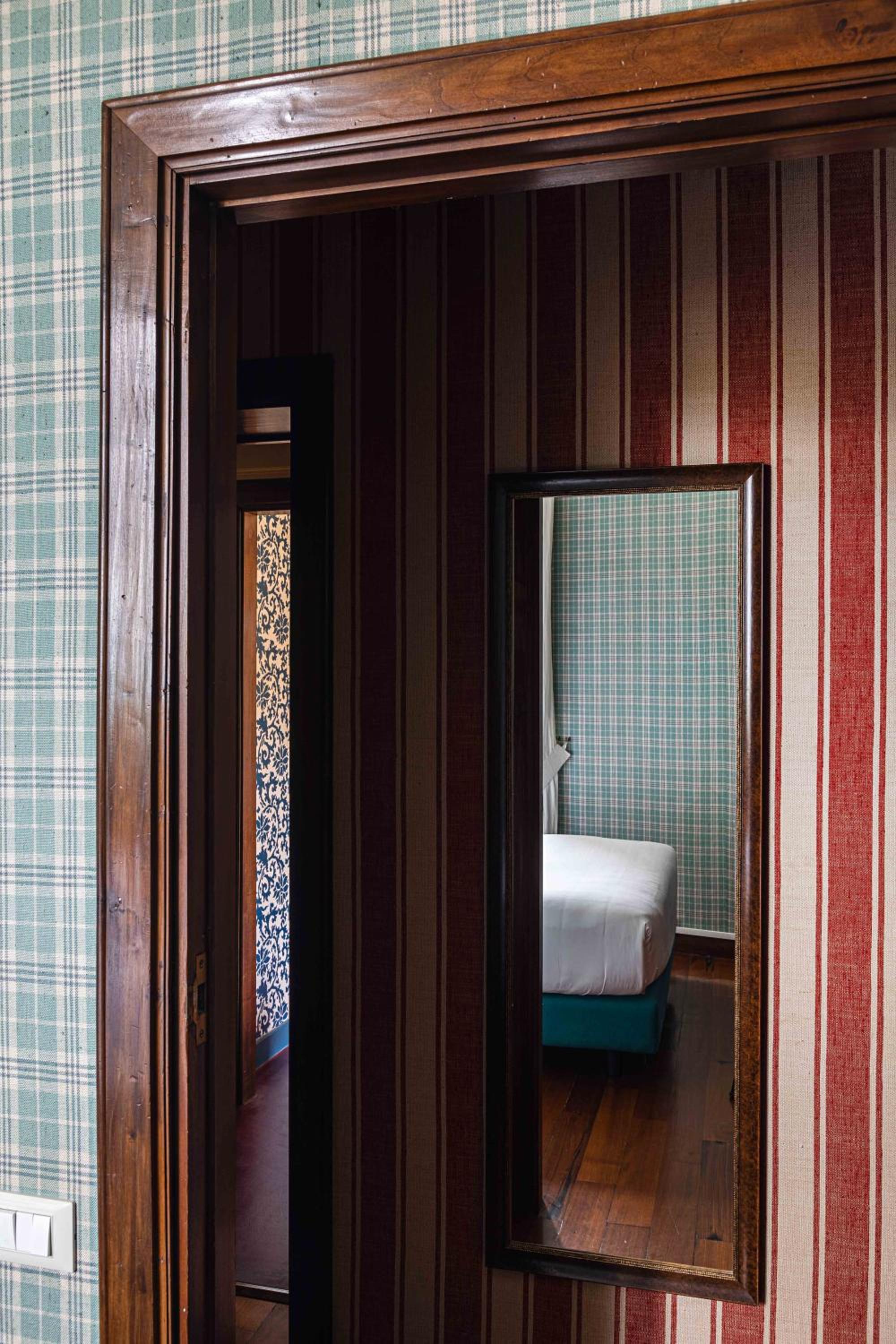 Standard Queen Room - Photo 1