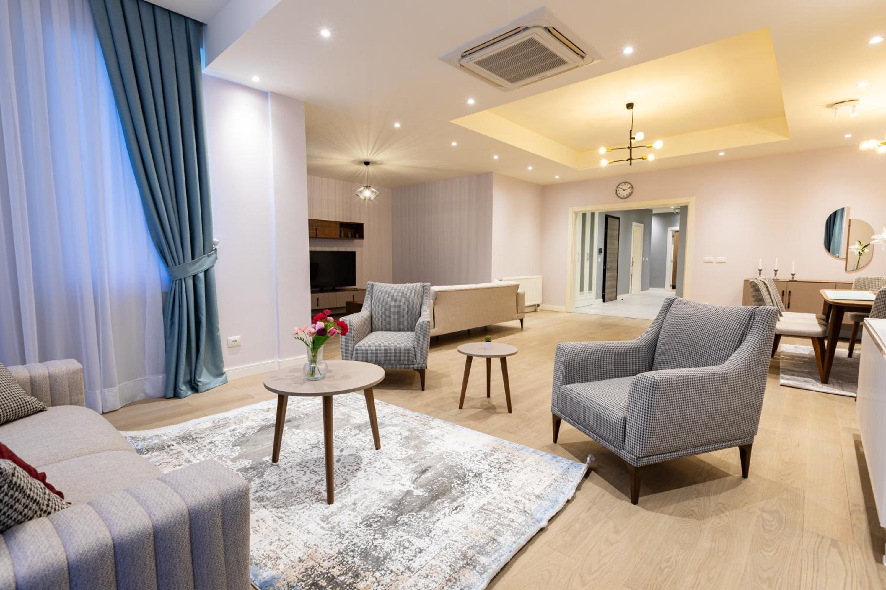 Three-Bedroom Premium Apartment with Resort View photo 2