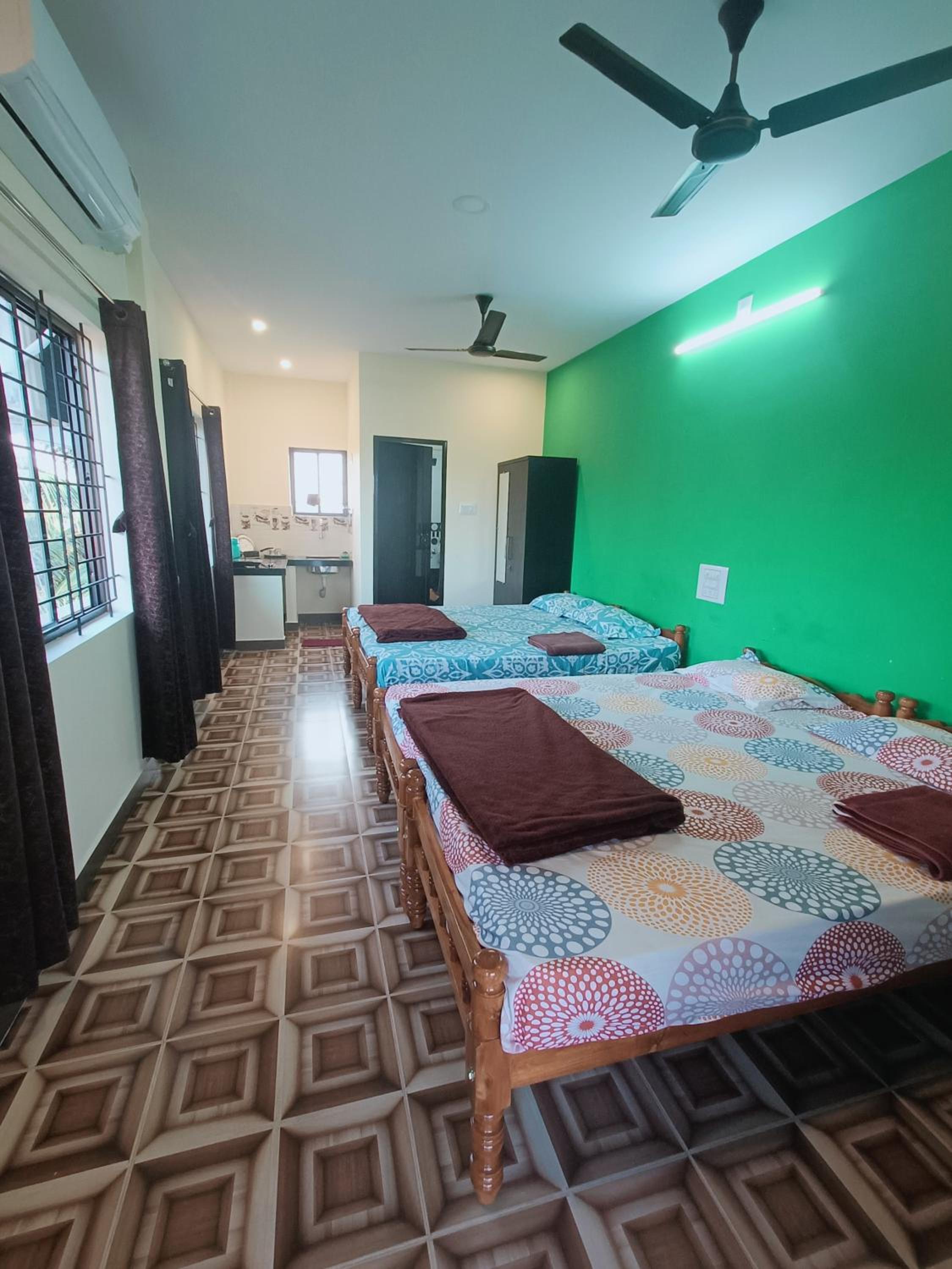 King Room With Two King Beds photo 1