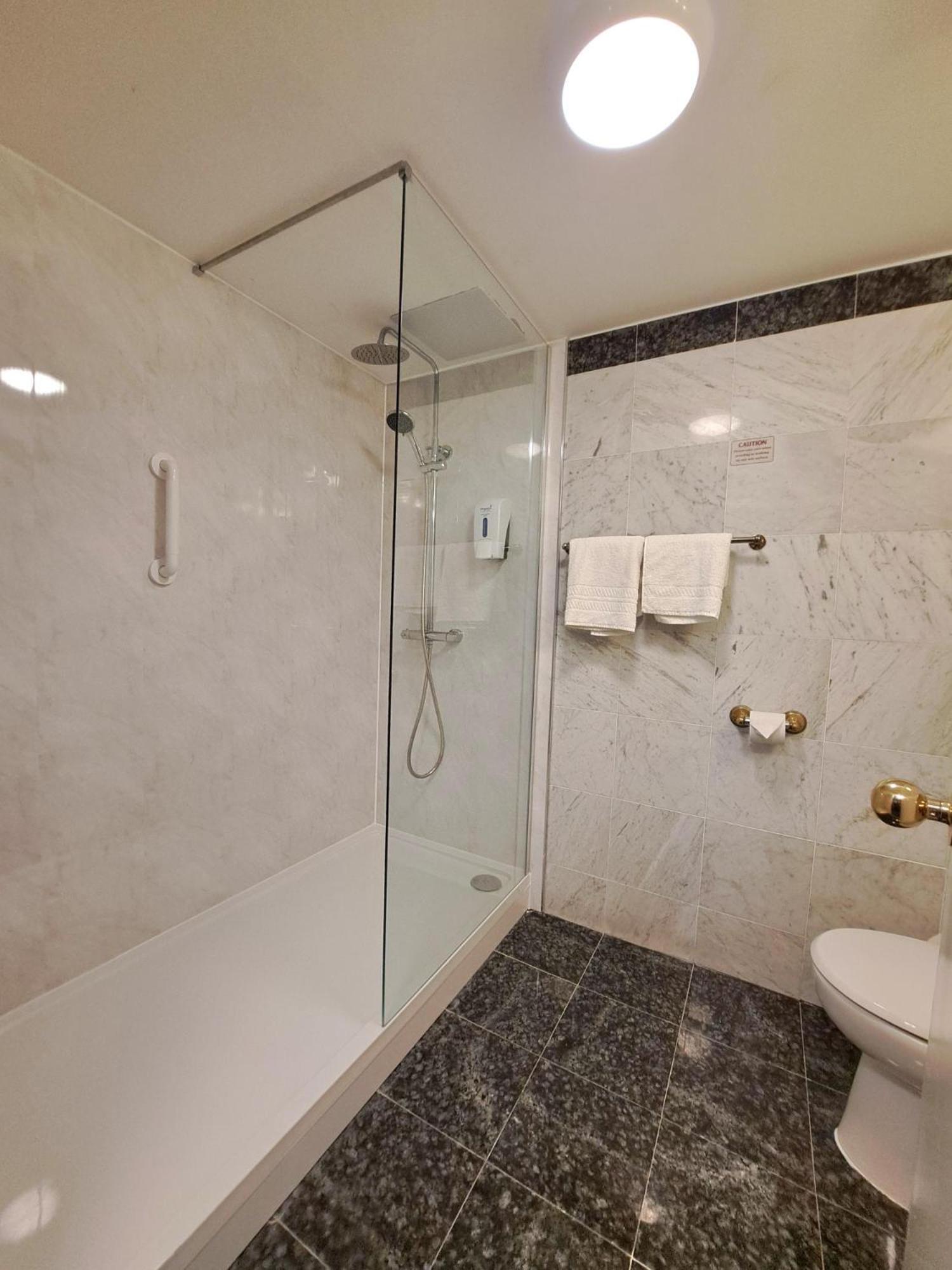 Executive Double Room - Photo 4