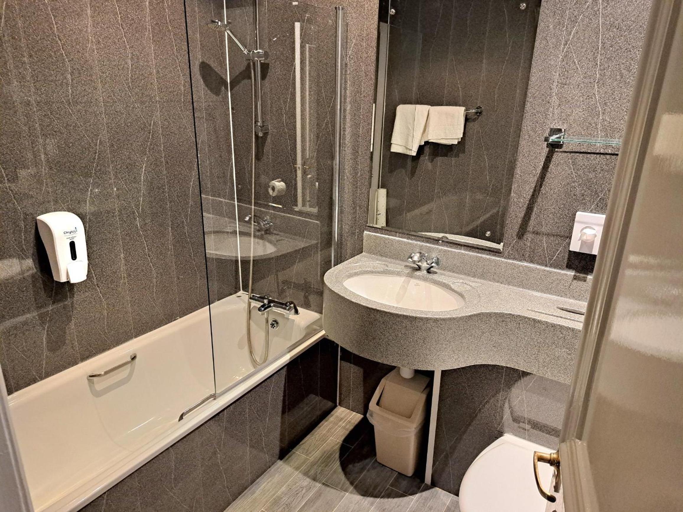 Single Room photo 2
