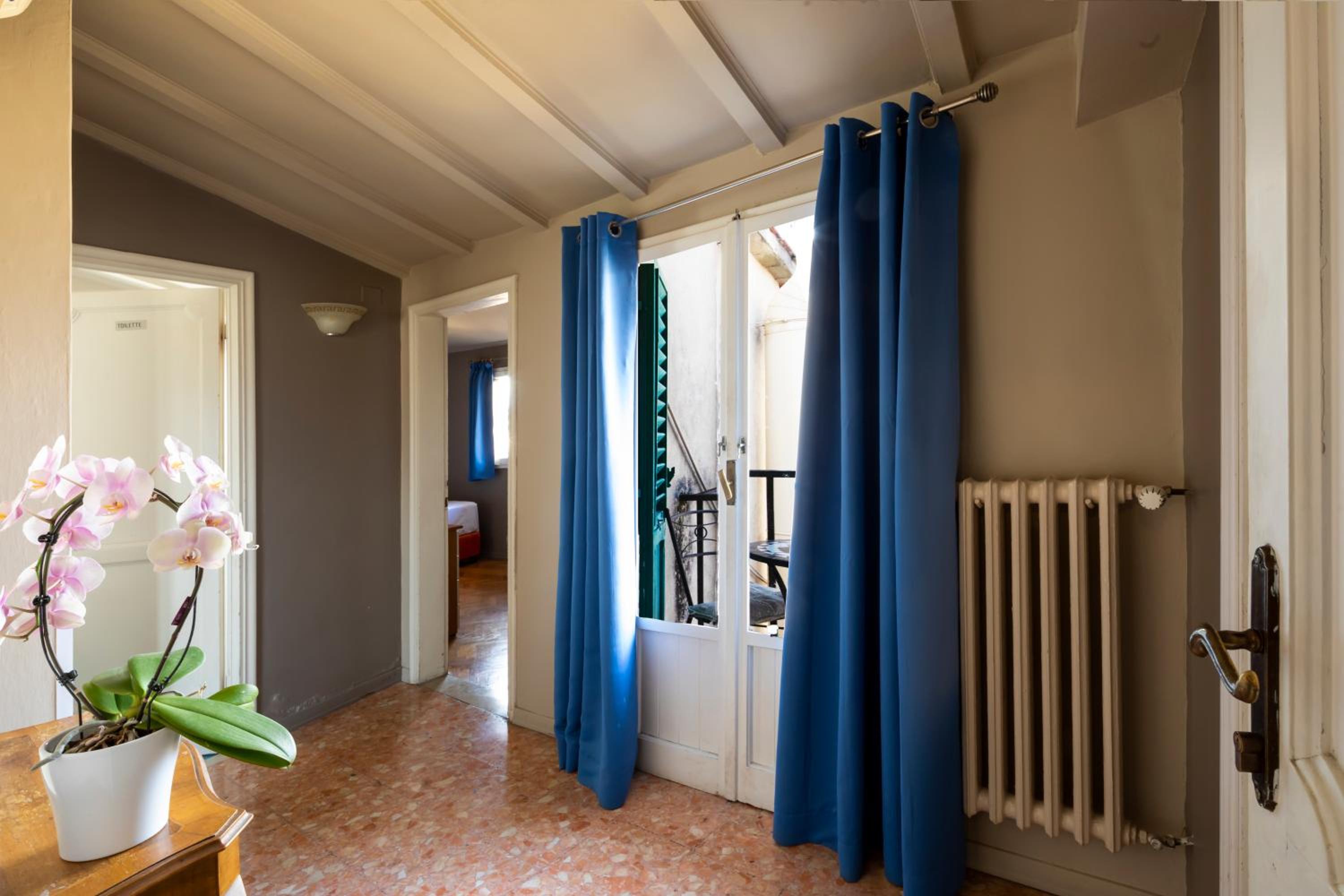 Double Room With Balcony photo 2