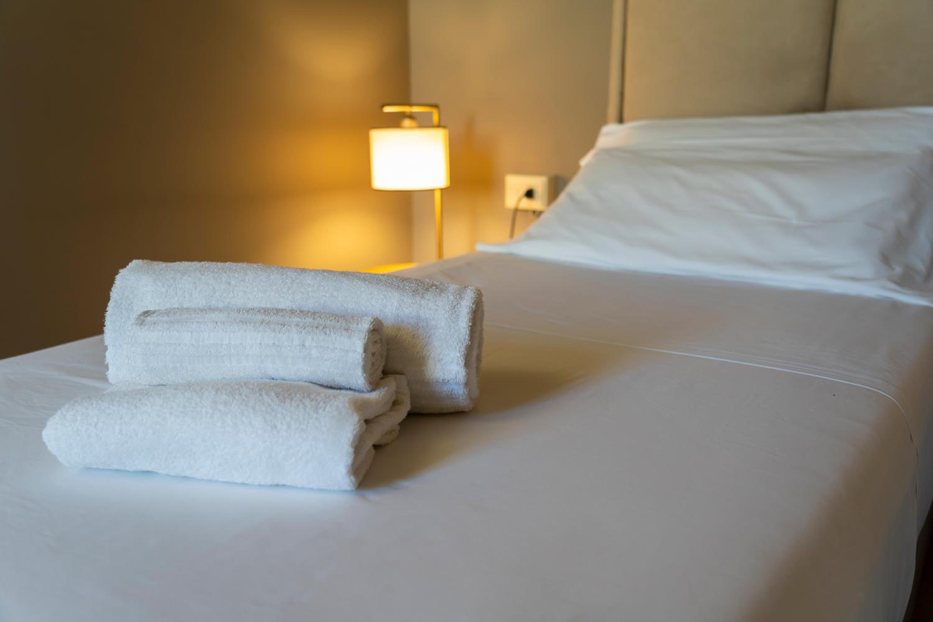 Double Room with Shared External Bathroom photo 2