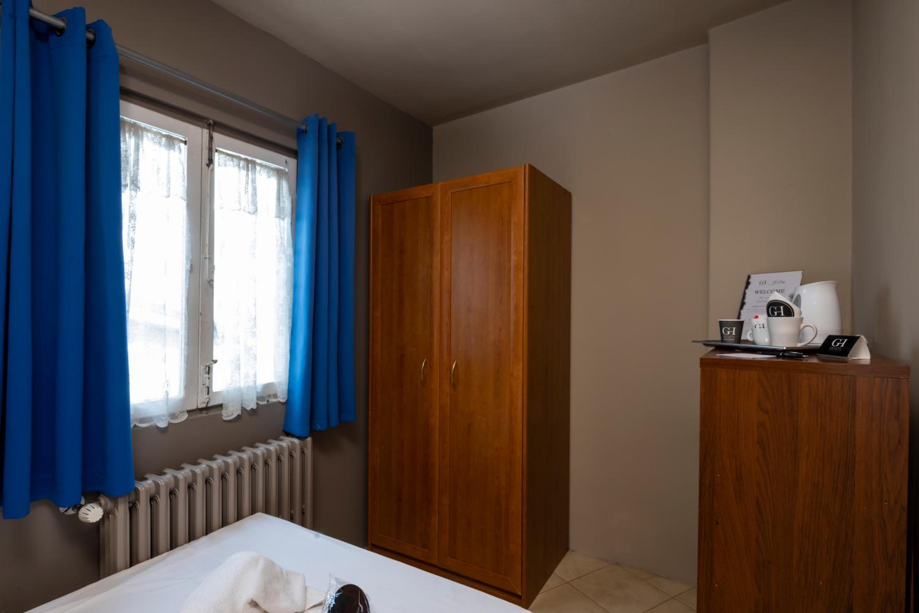 Single Room with Private External Bathroom photo 3