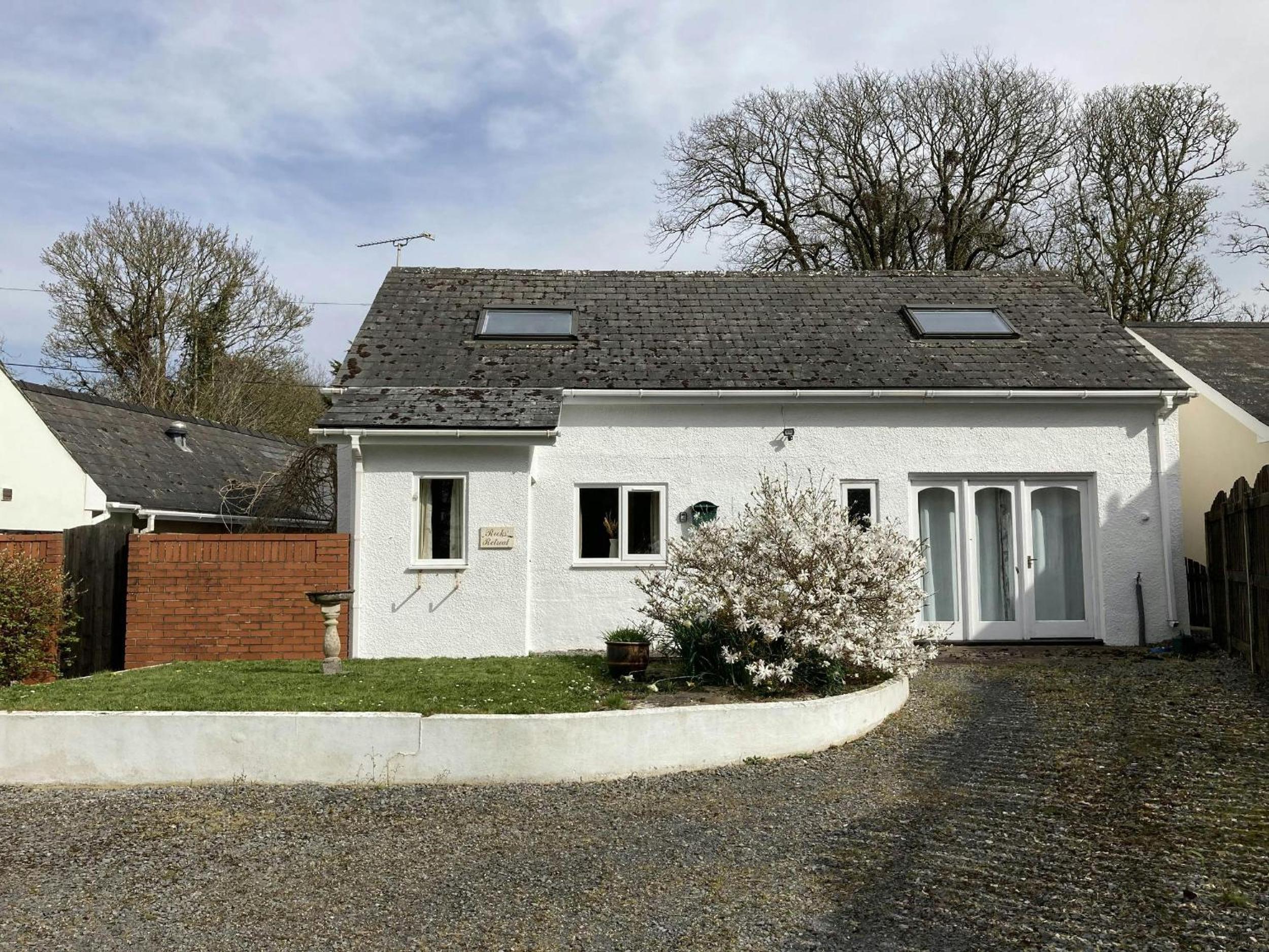 Four-Bedroom House photo 2