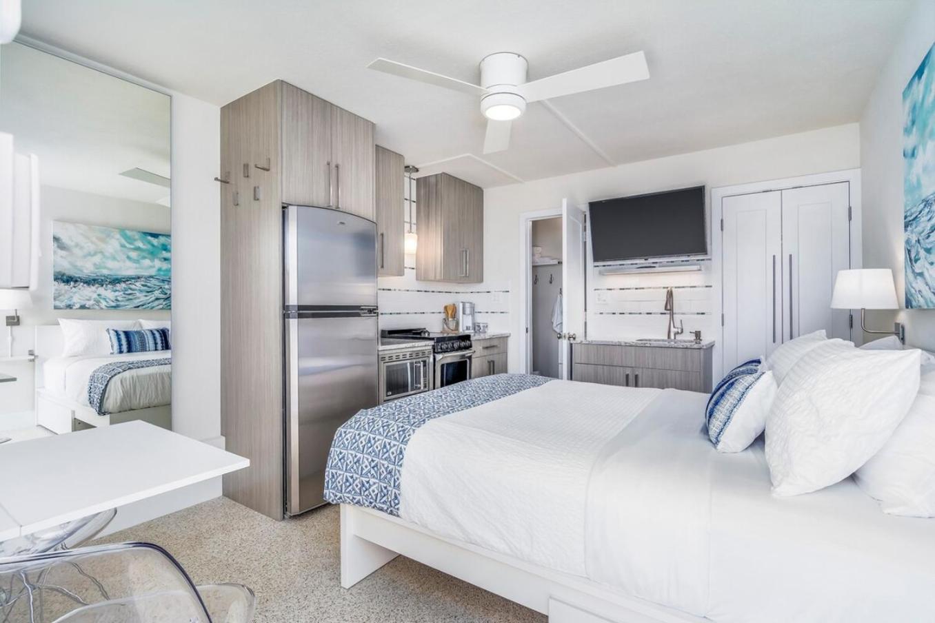 Studio Apartment