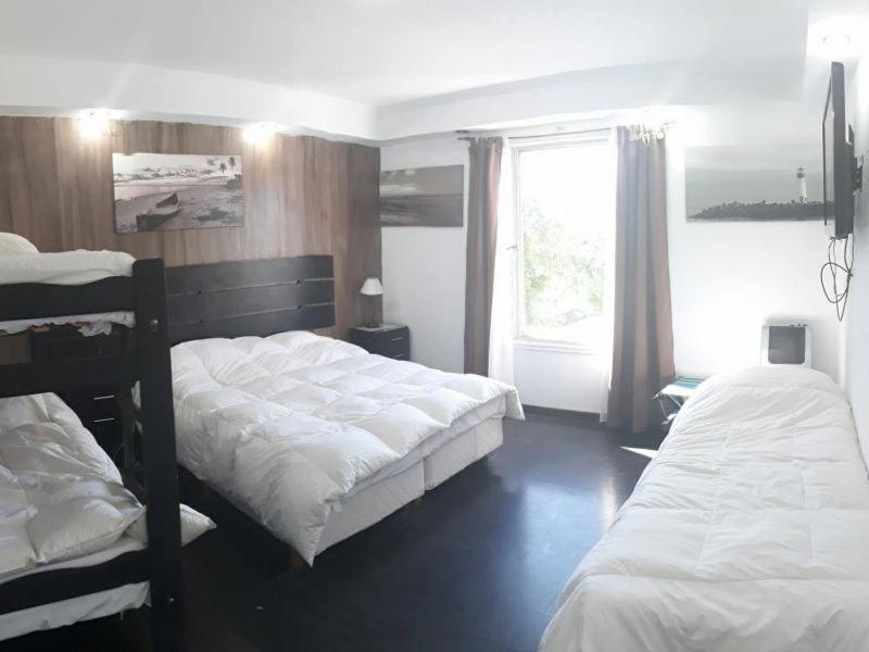 Quadruple Room with Private Bathroom photo 1