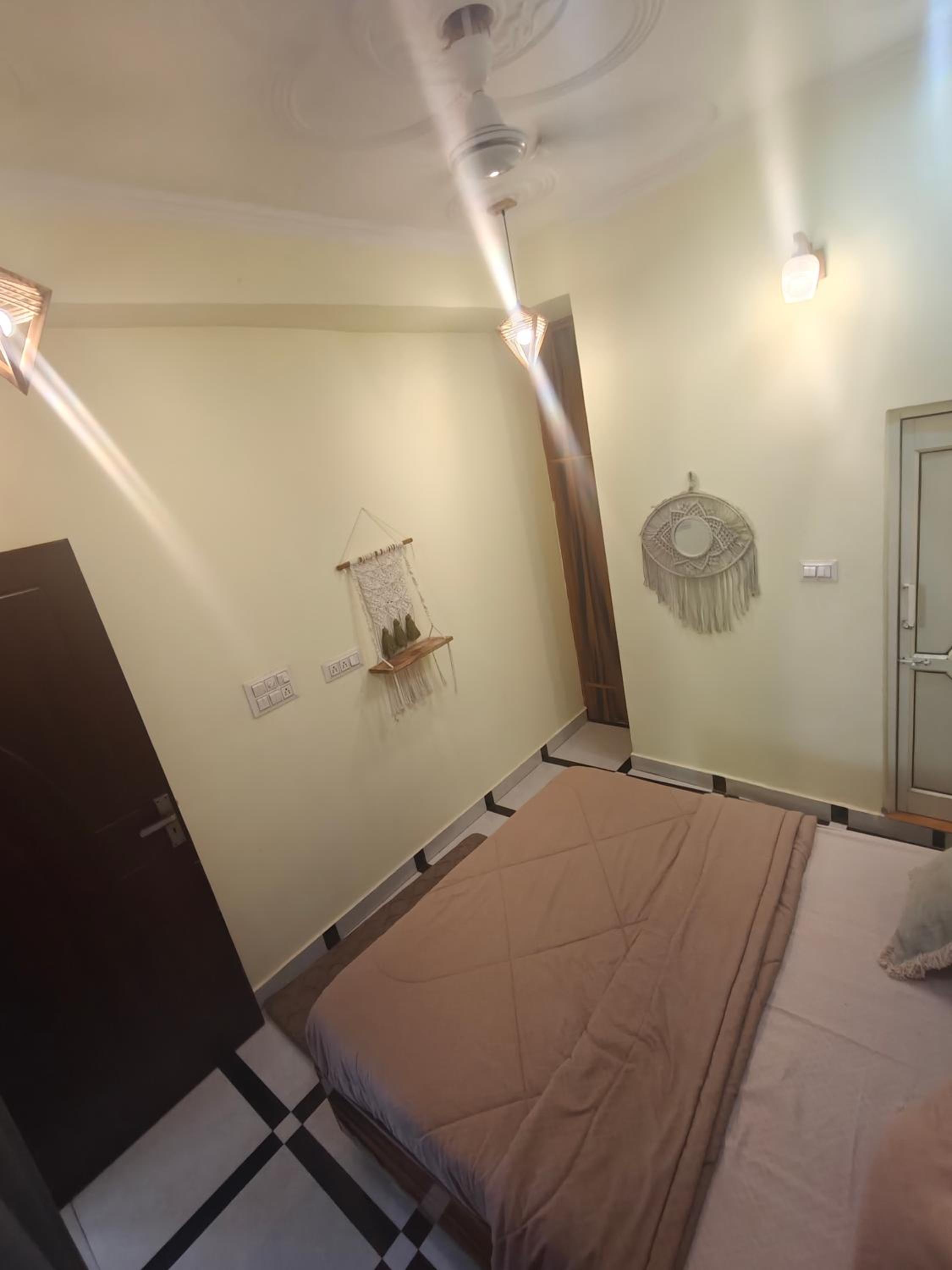 Queen Room photo 3