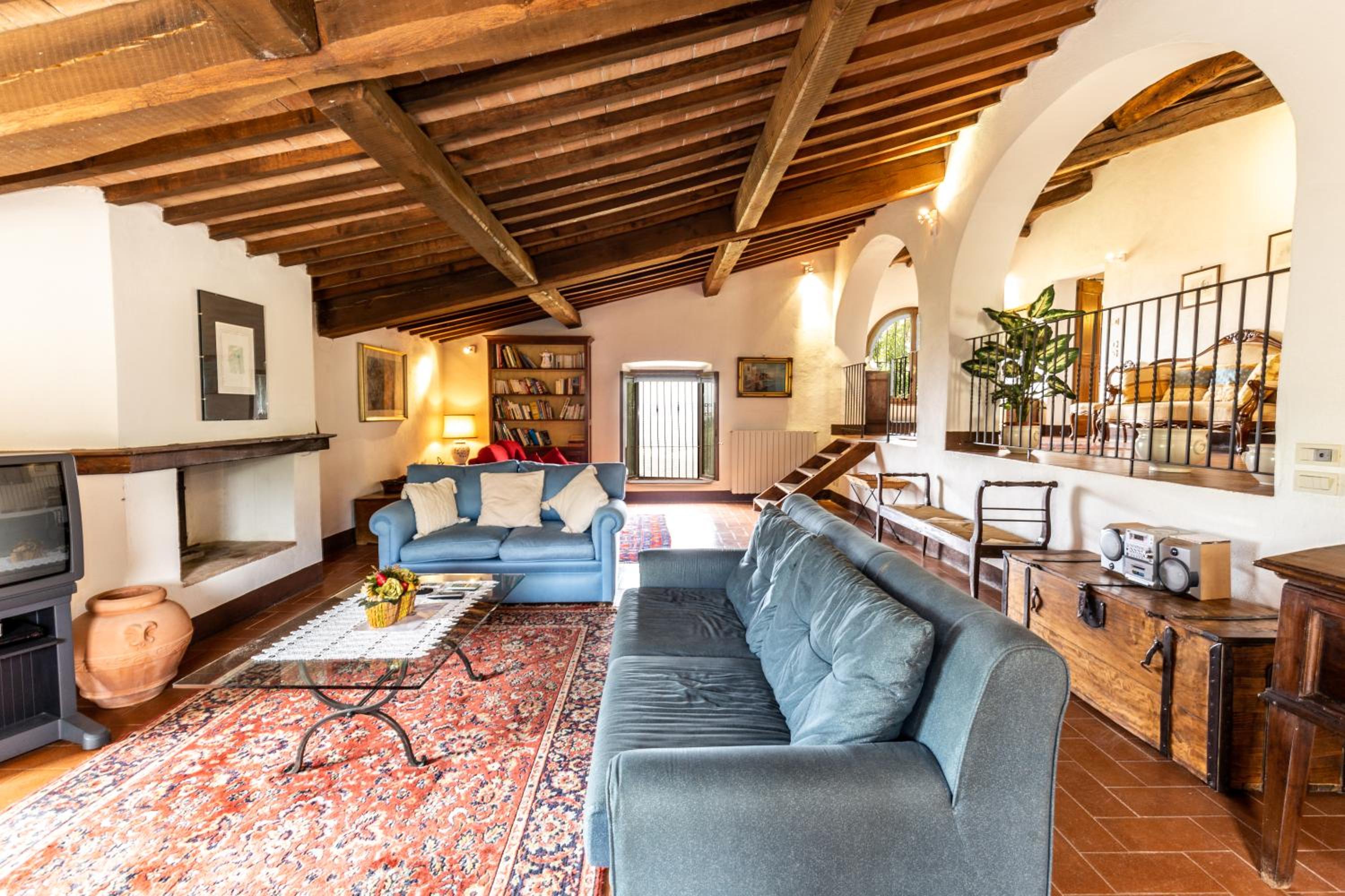 Villa photo 1
