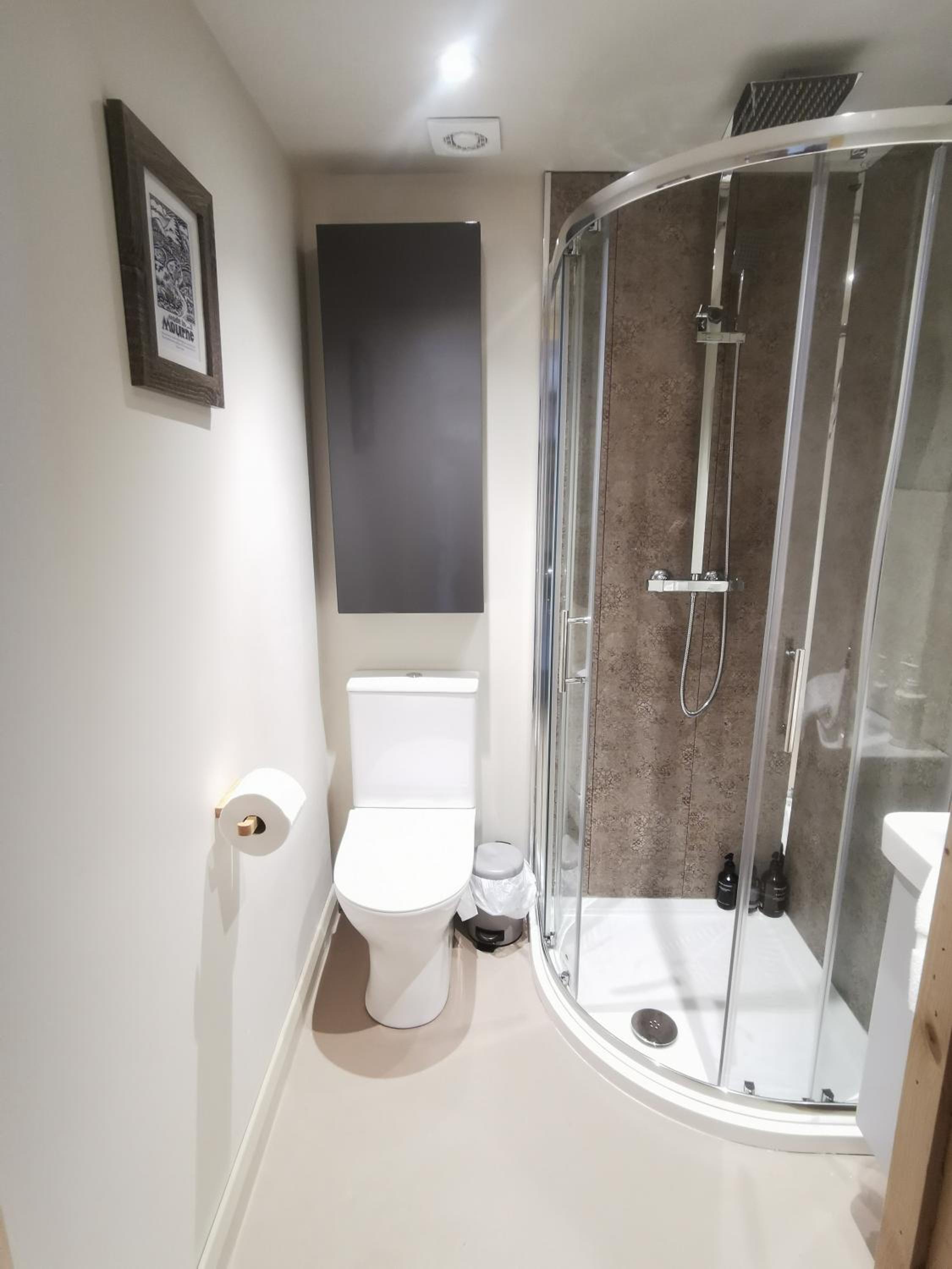 One-Bedroom House photo 3