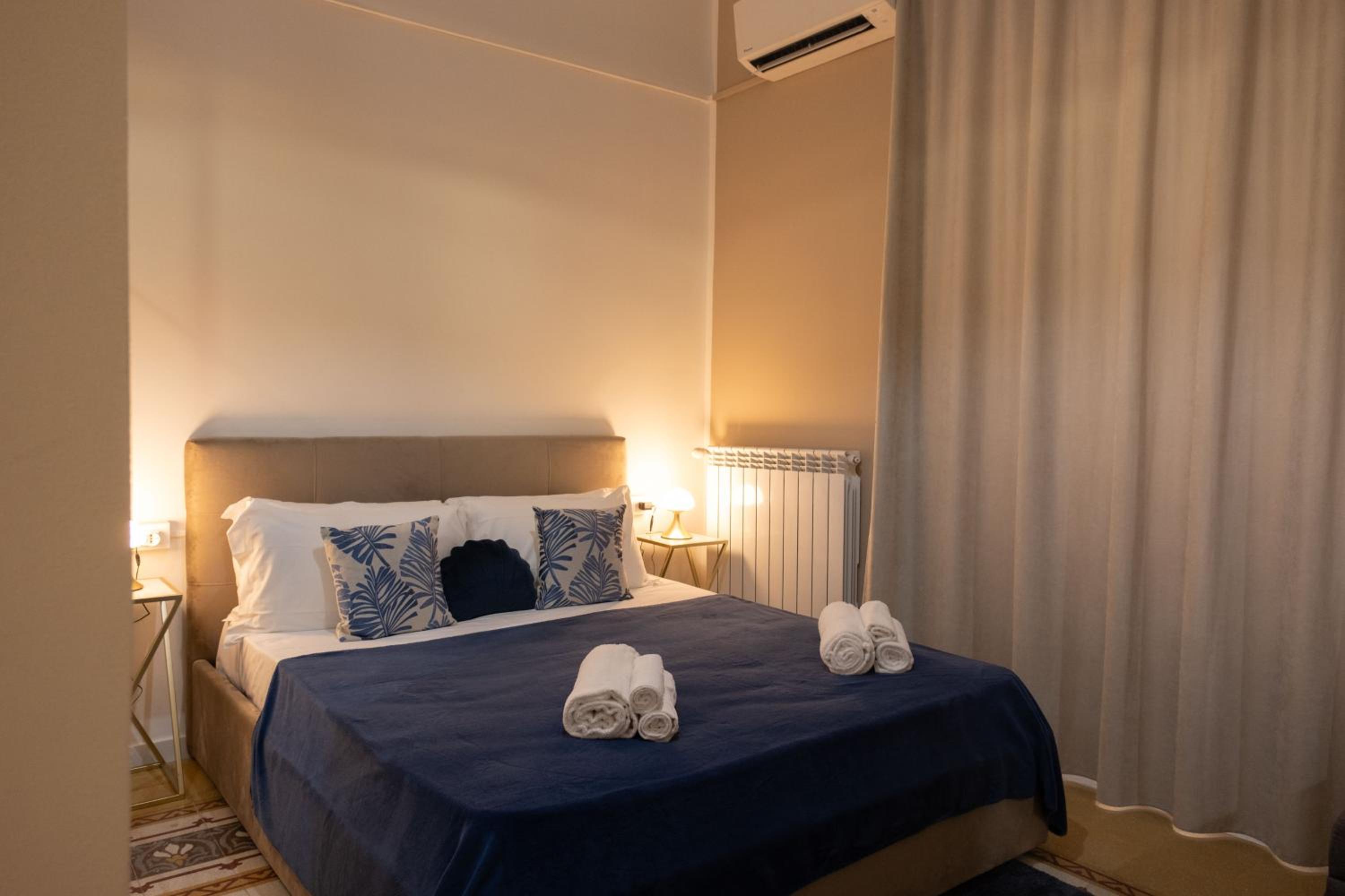 Deluxe Double or Twin Room with City View