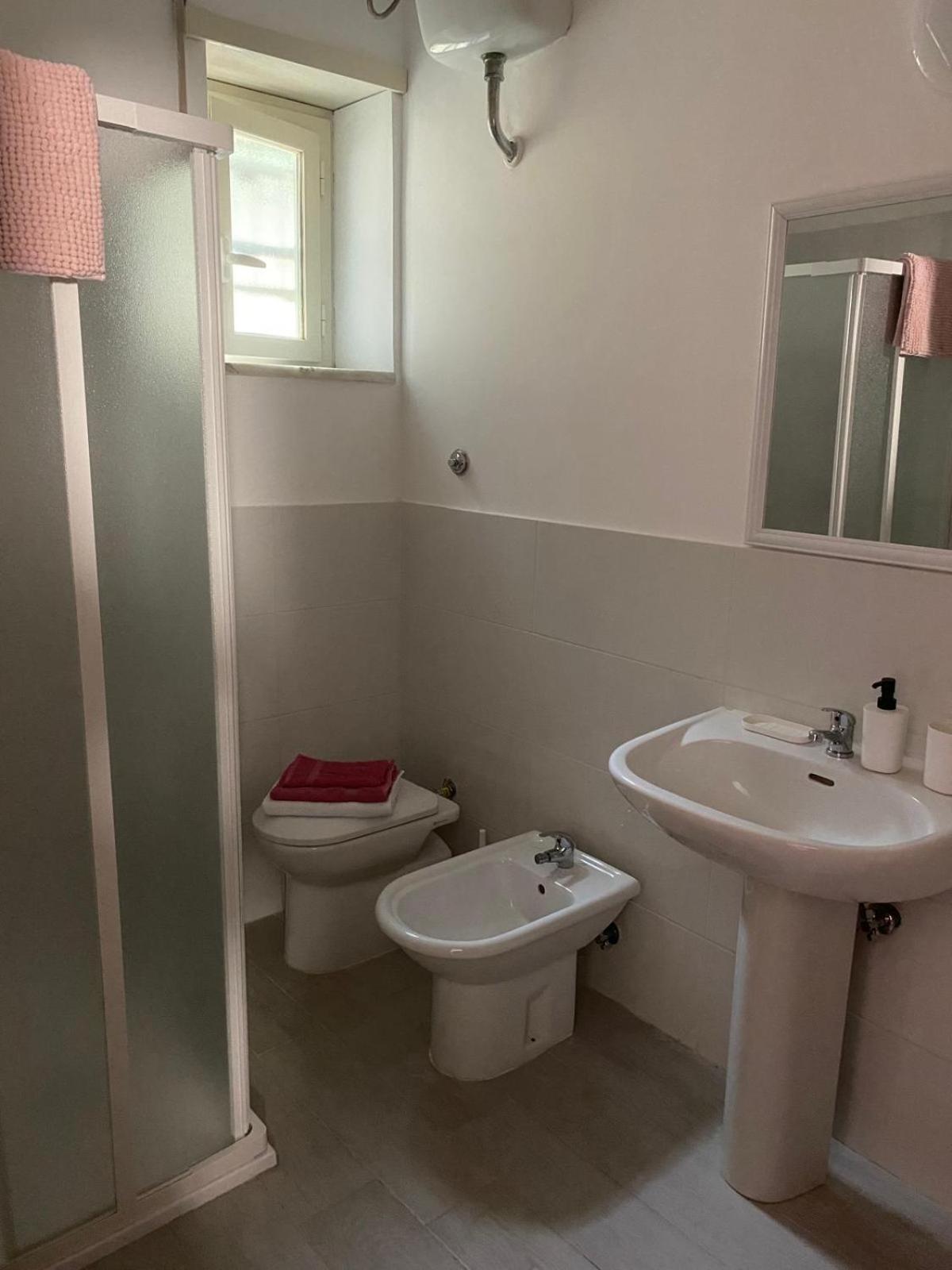 Deluxe Double Room with Extra Bed photo 3