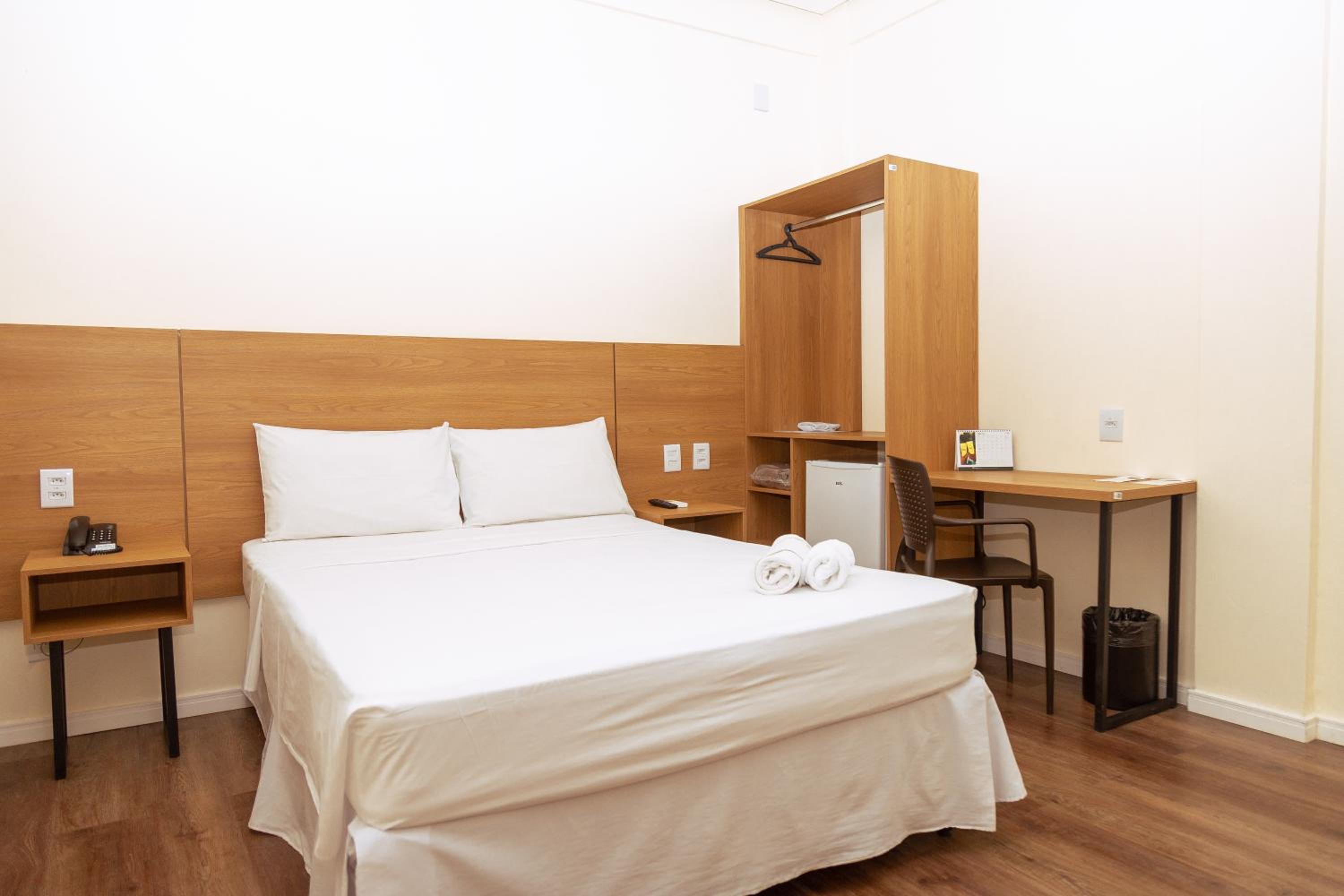 Standard Double or Twin Room photo 2