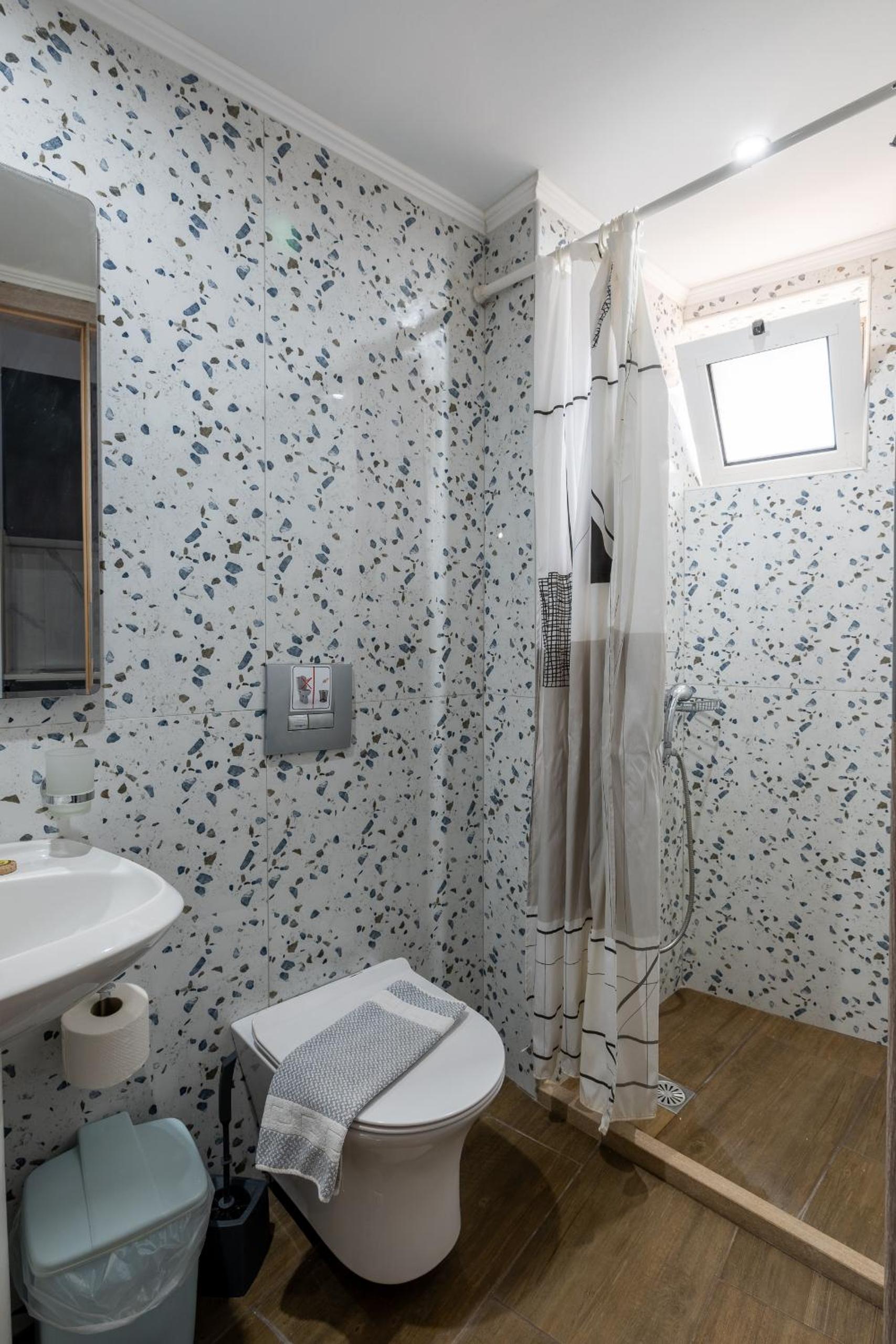 Studio (3 Adults) with Sea View photo 2