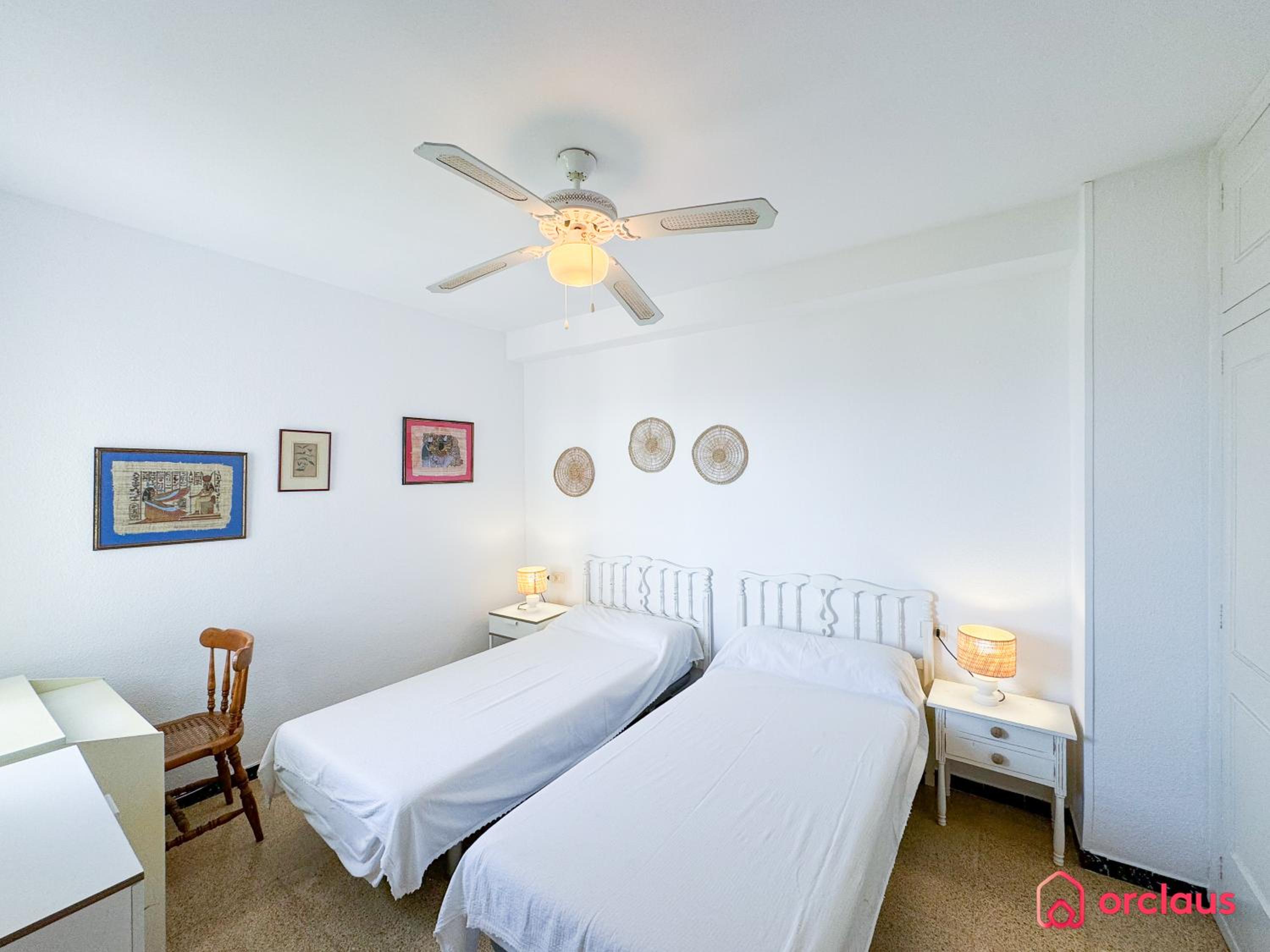 Two-Bedroom Apartment with Terrace and Sea View photo 2