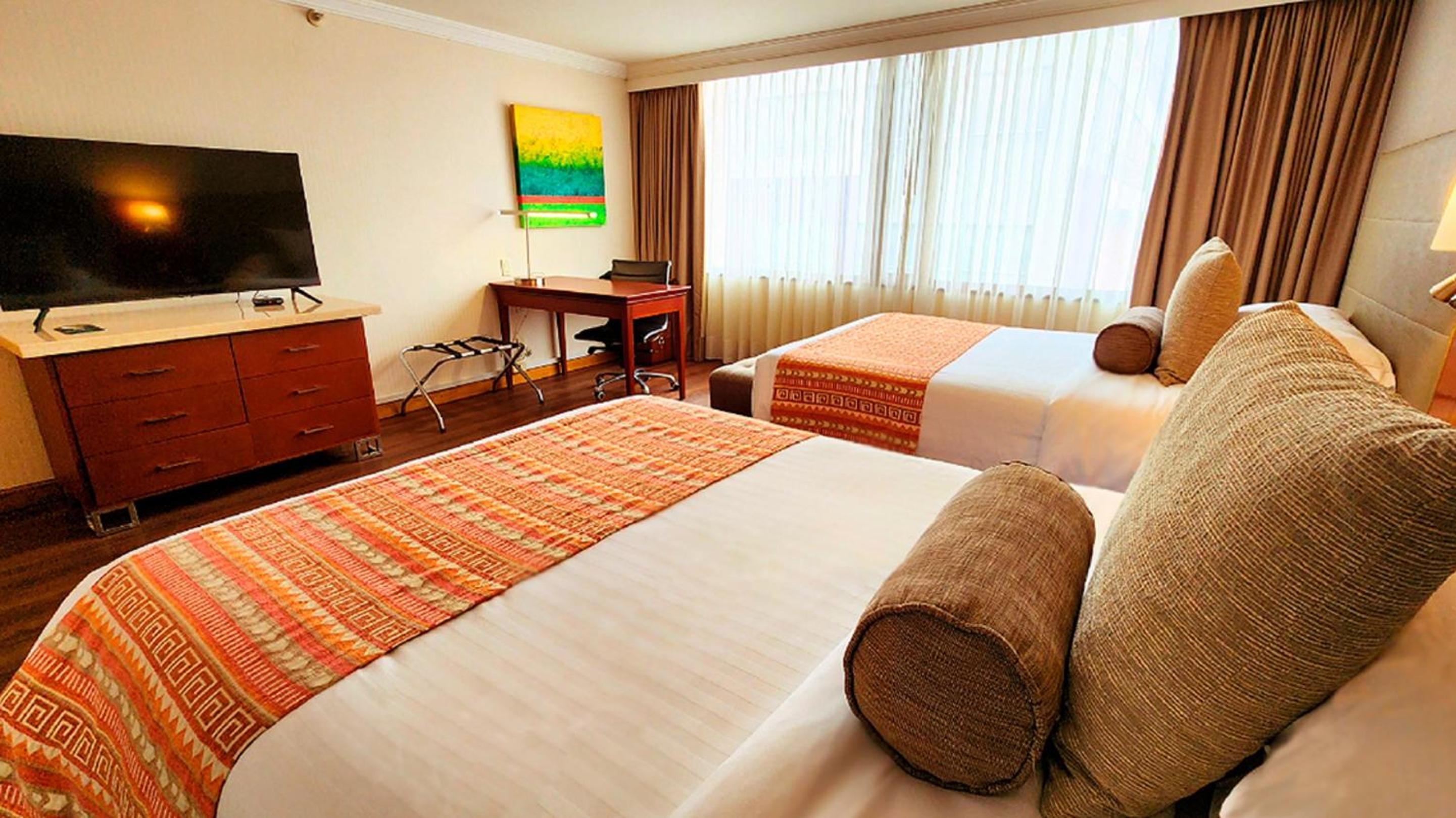 Double Room with Two Double Beds - Non-Smoking - Photo 7
