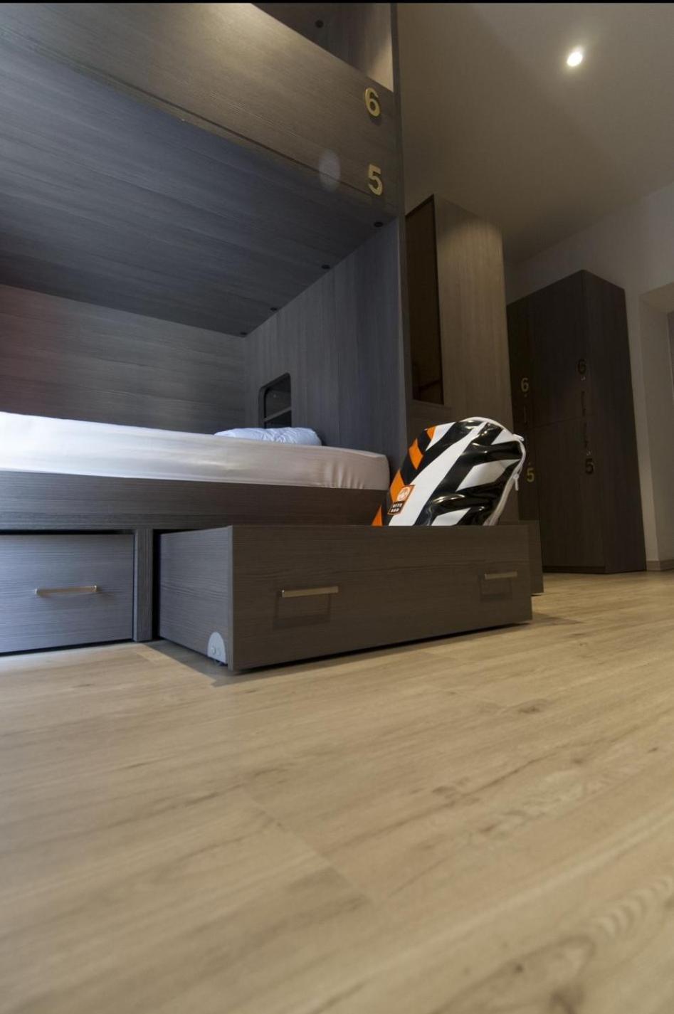 Bunk Bed in Mixed Dormitory Room photo 2