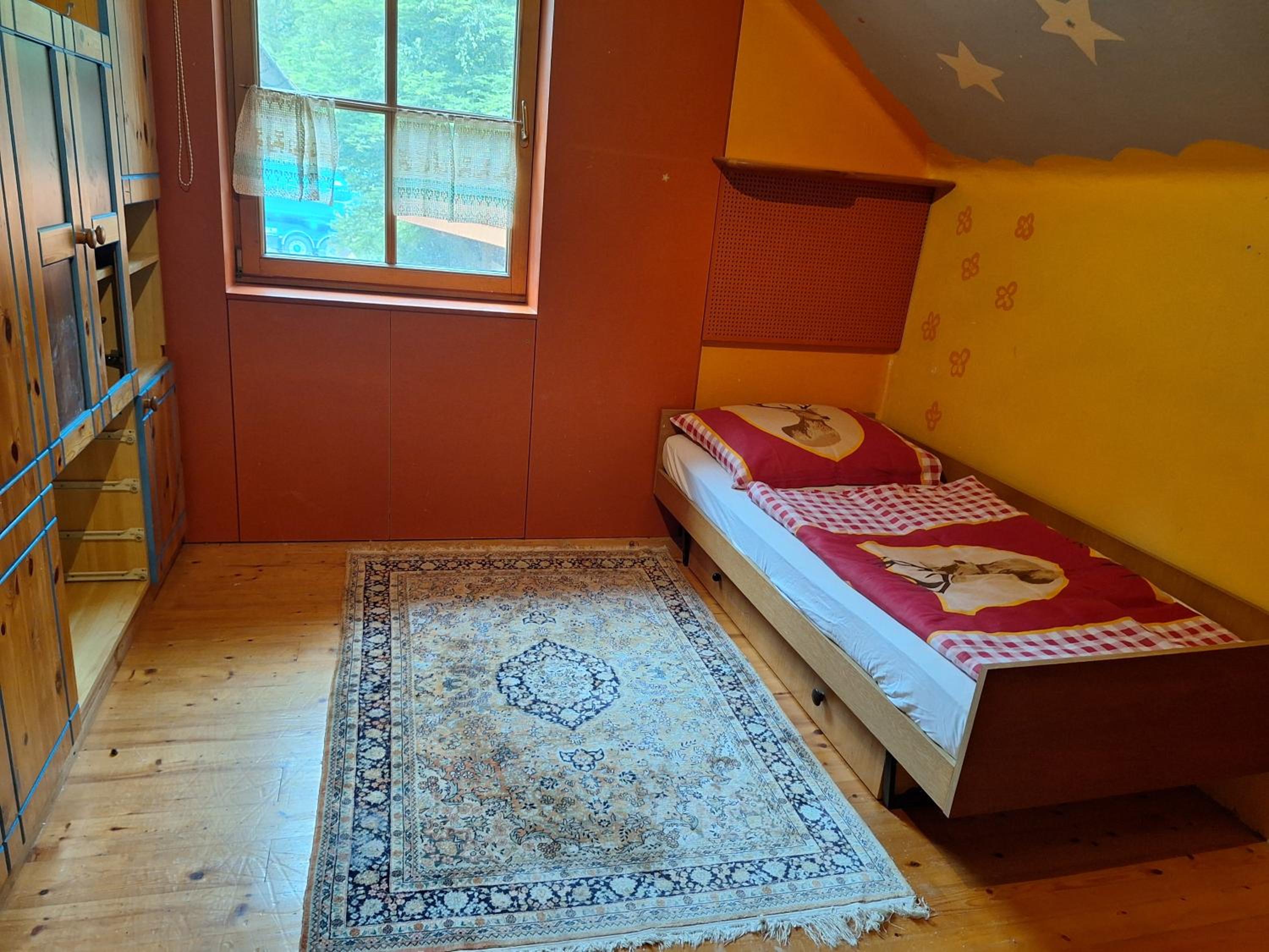 Three-Bedroom House photo 2