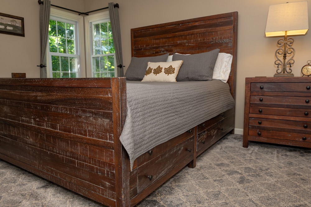 Romantic Suite, Private Bathroom (Farmhouse Suite) photo 3