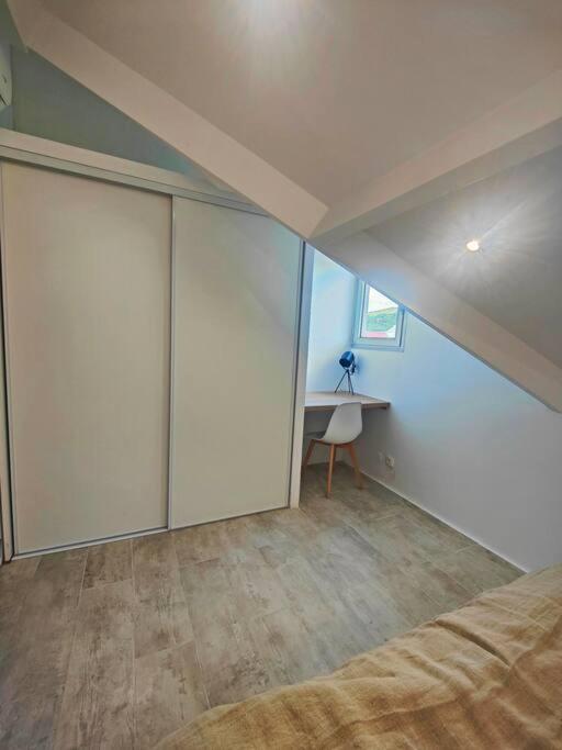Two-Bedroom Apartment photo 3