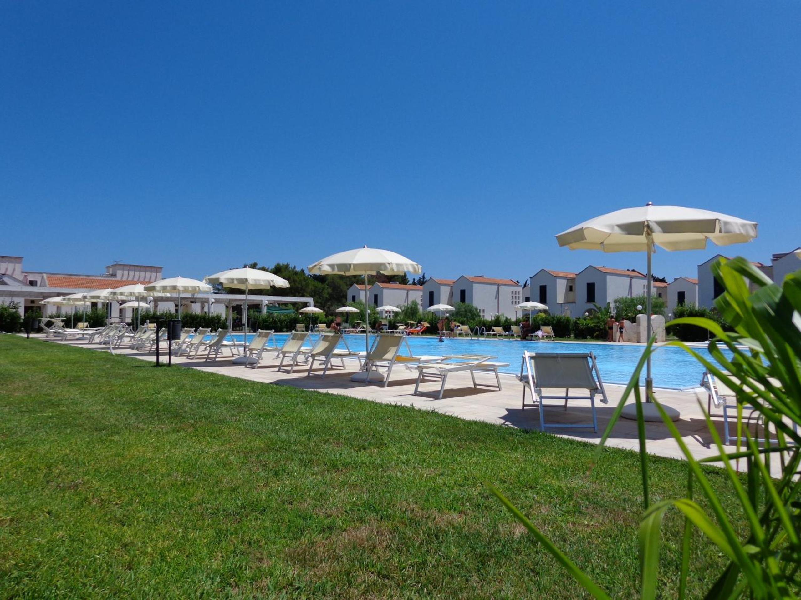 One-Bedroom Apartment With Pool View