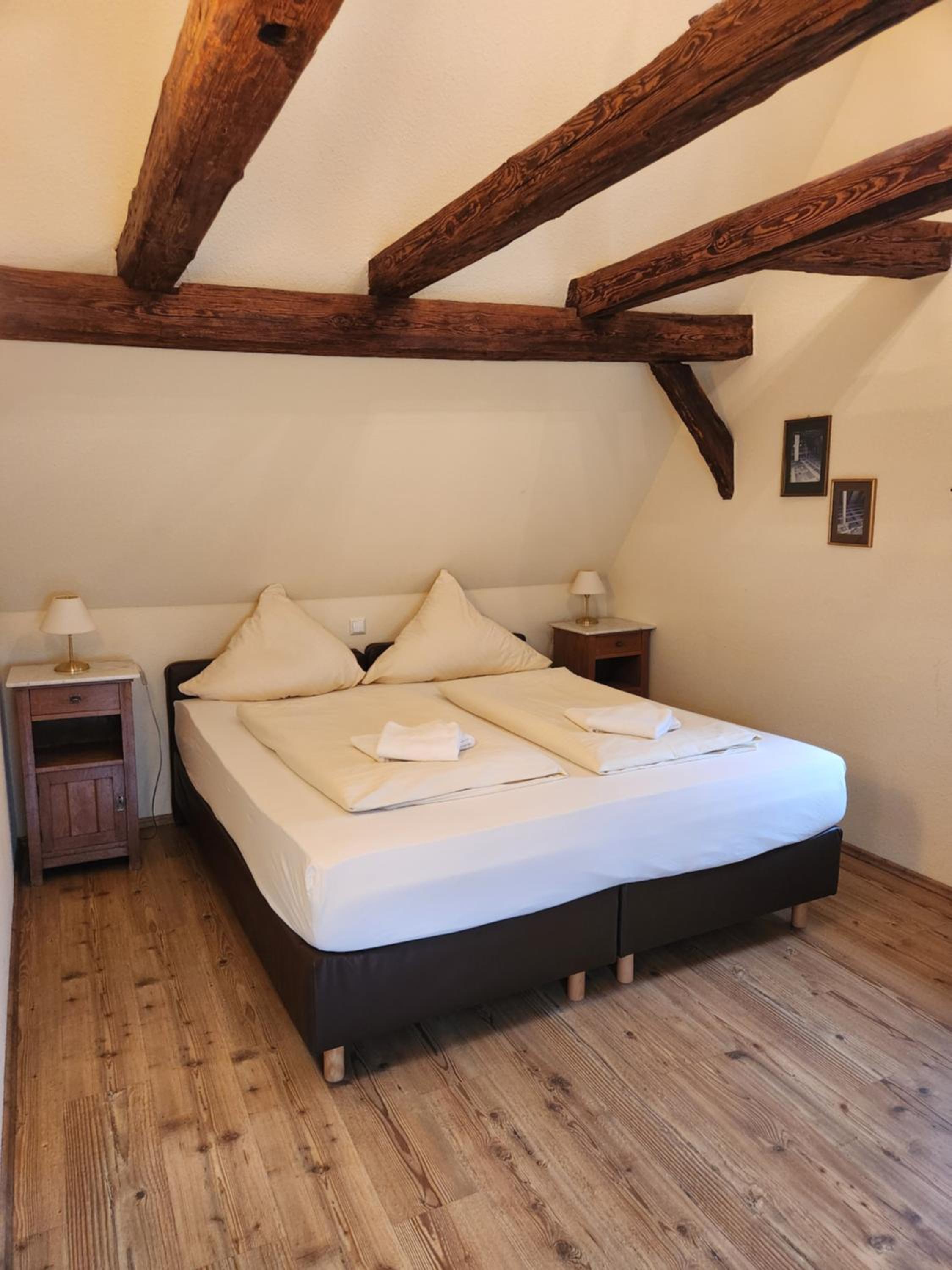 Double Room - Photo 2