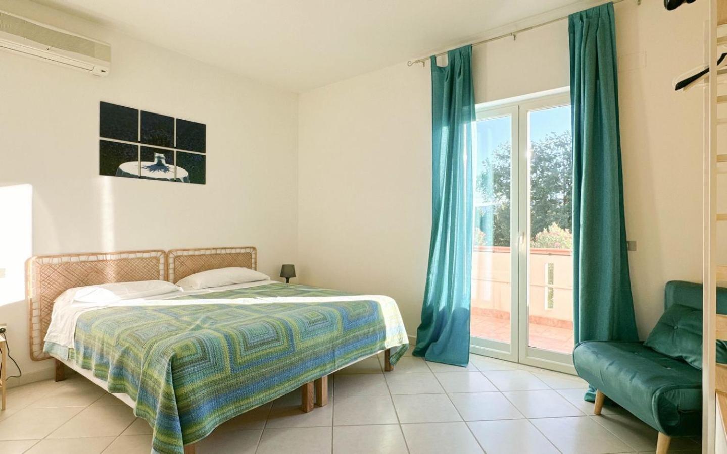 Three-Bedroom House photo 2