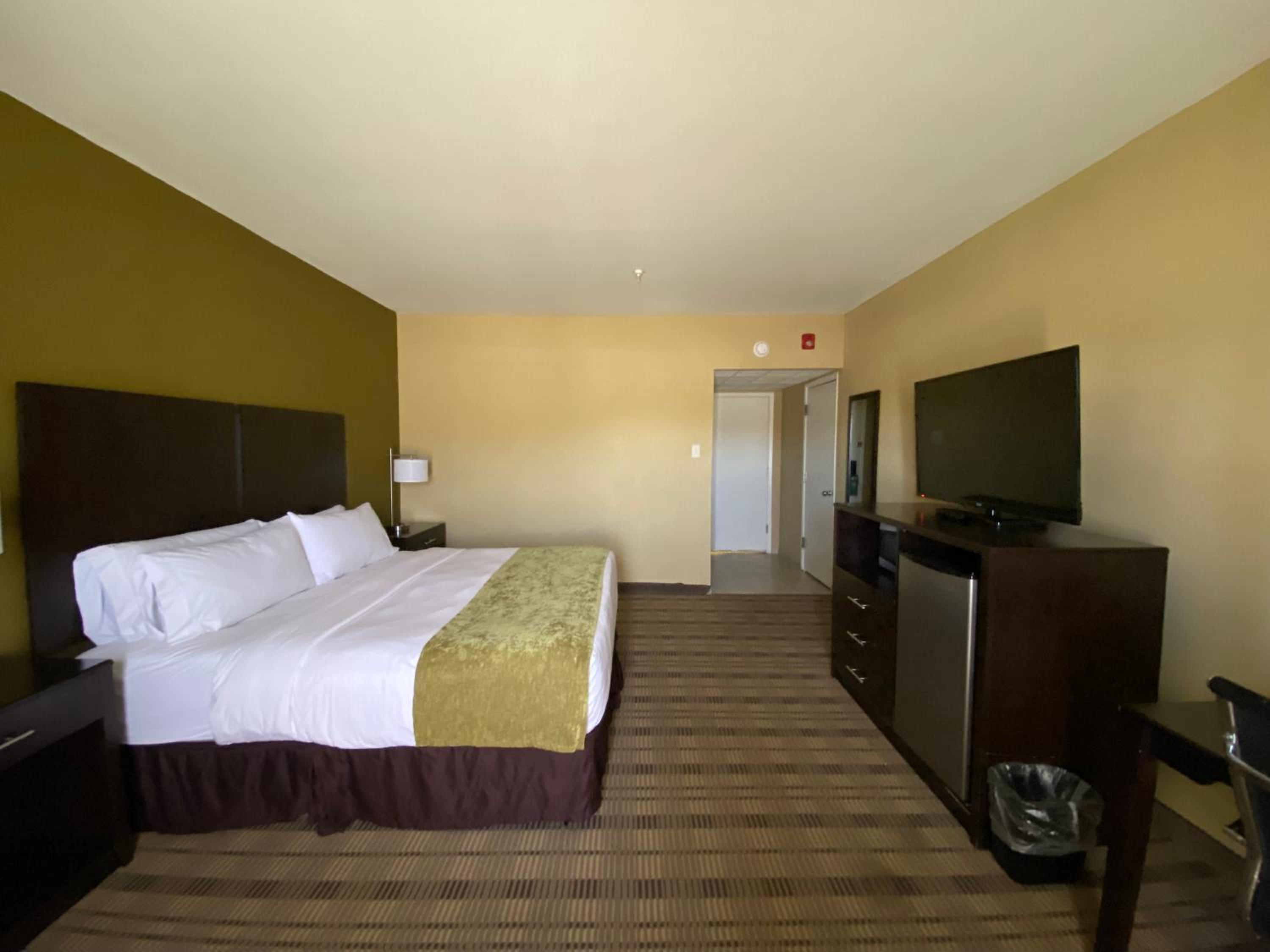 Standard King Room photo 2