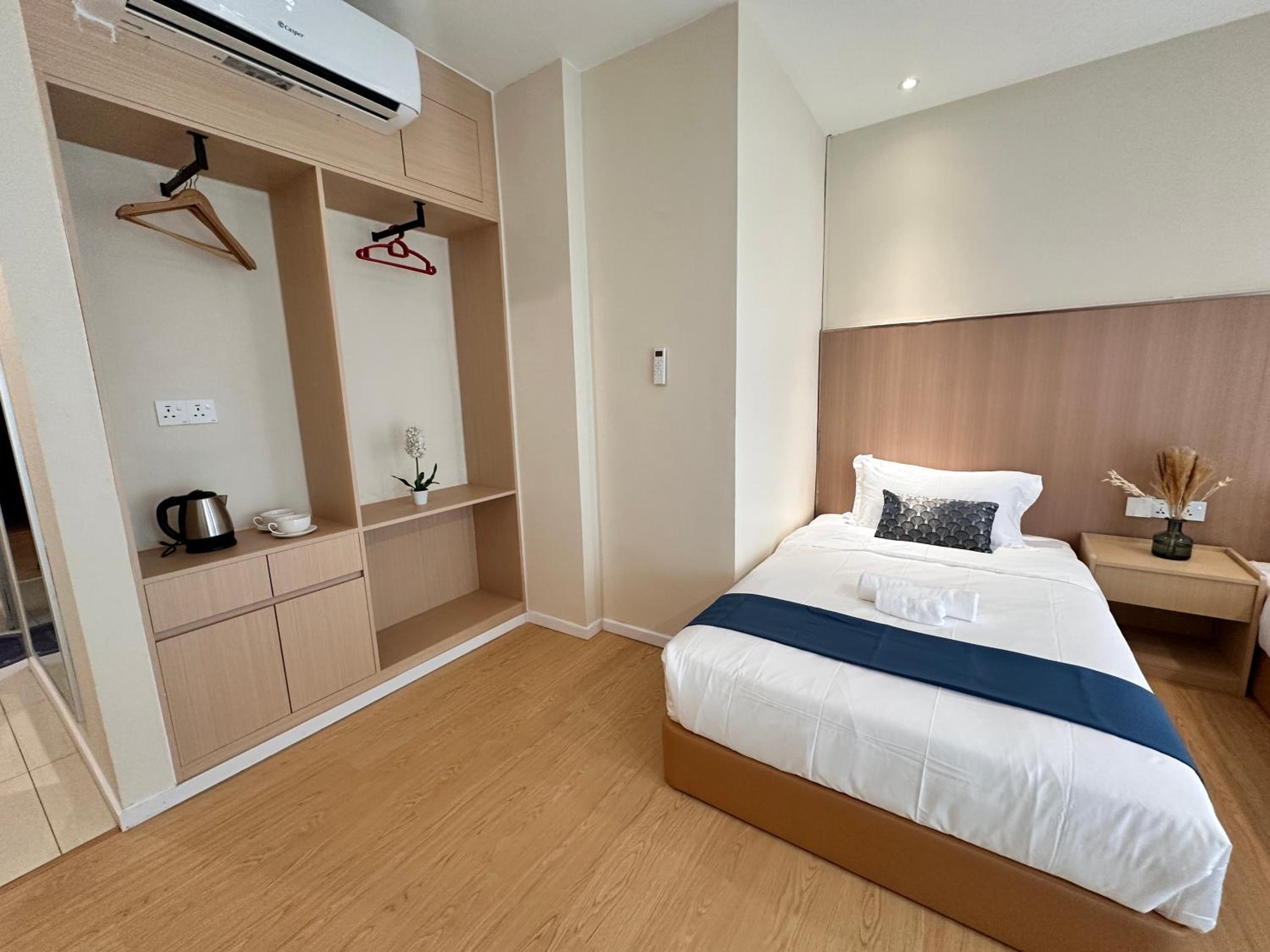 Deluxe Double or Twin Room - Photo 5