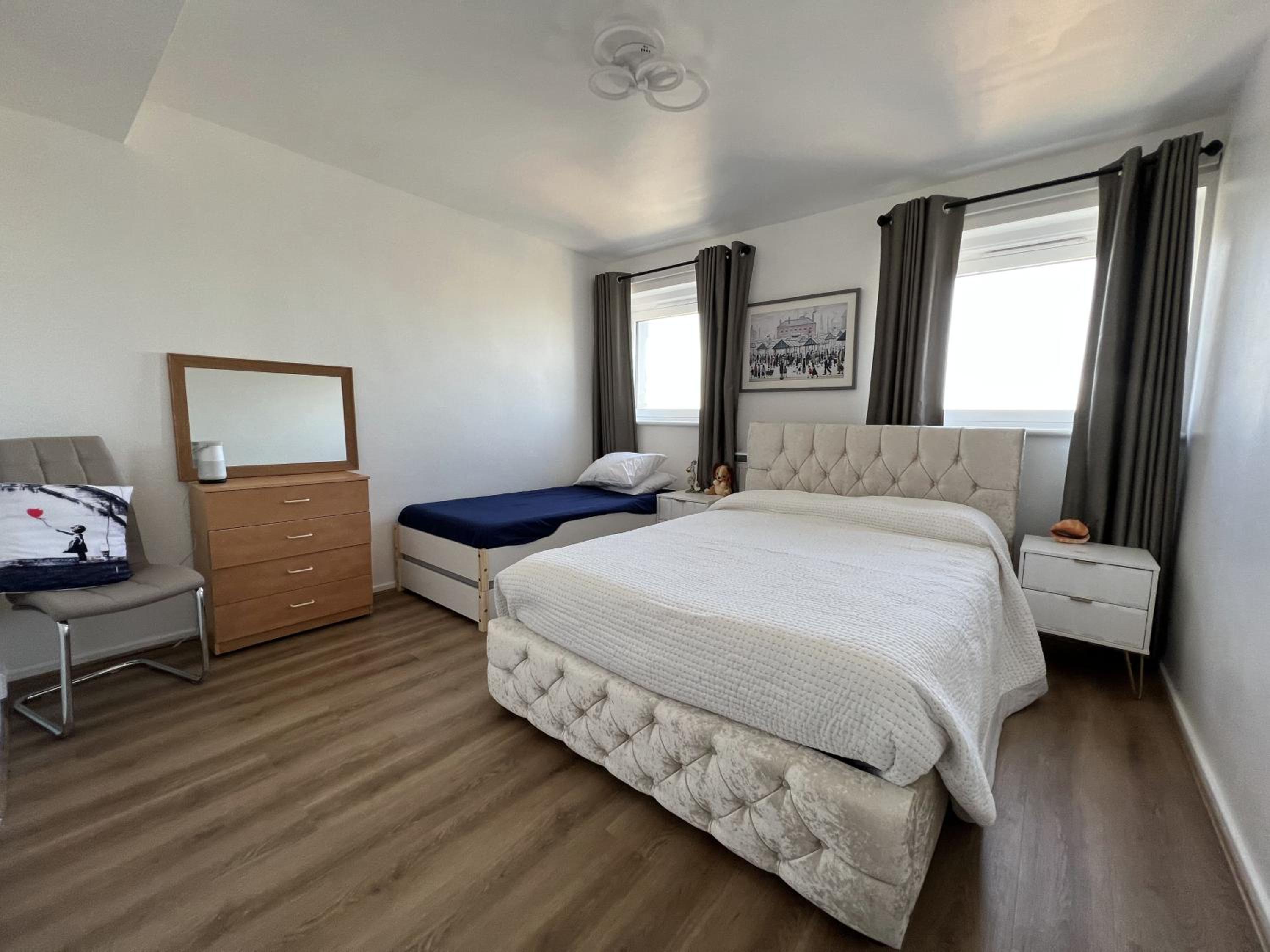 Two-Bedroom Apartment with View photo 1