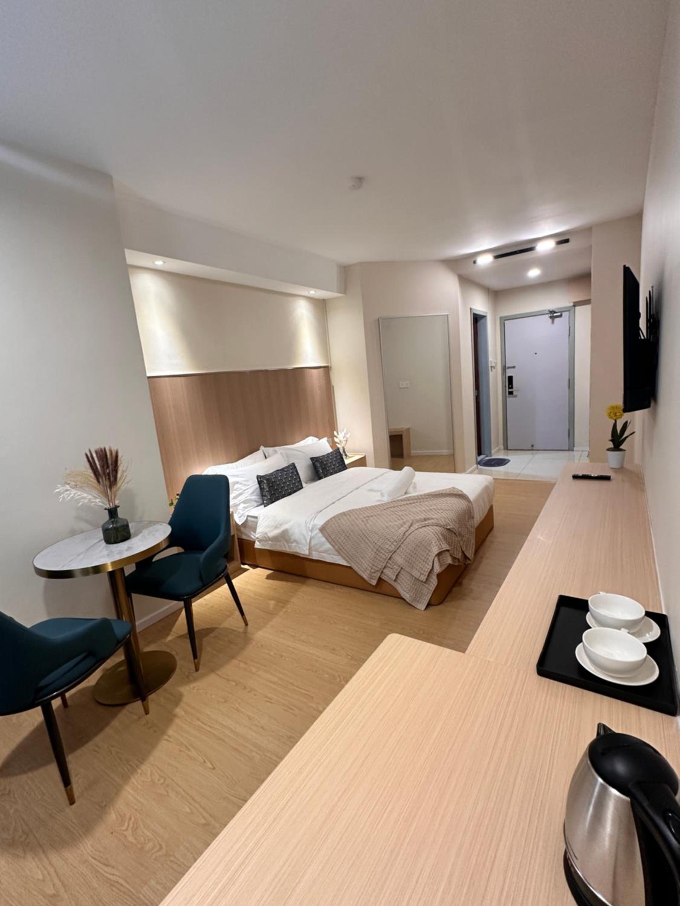 Deluxe Room - Photo 14