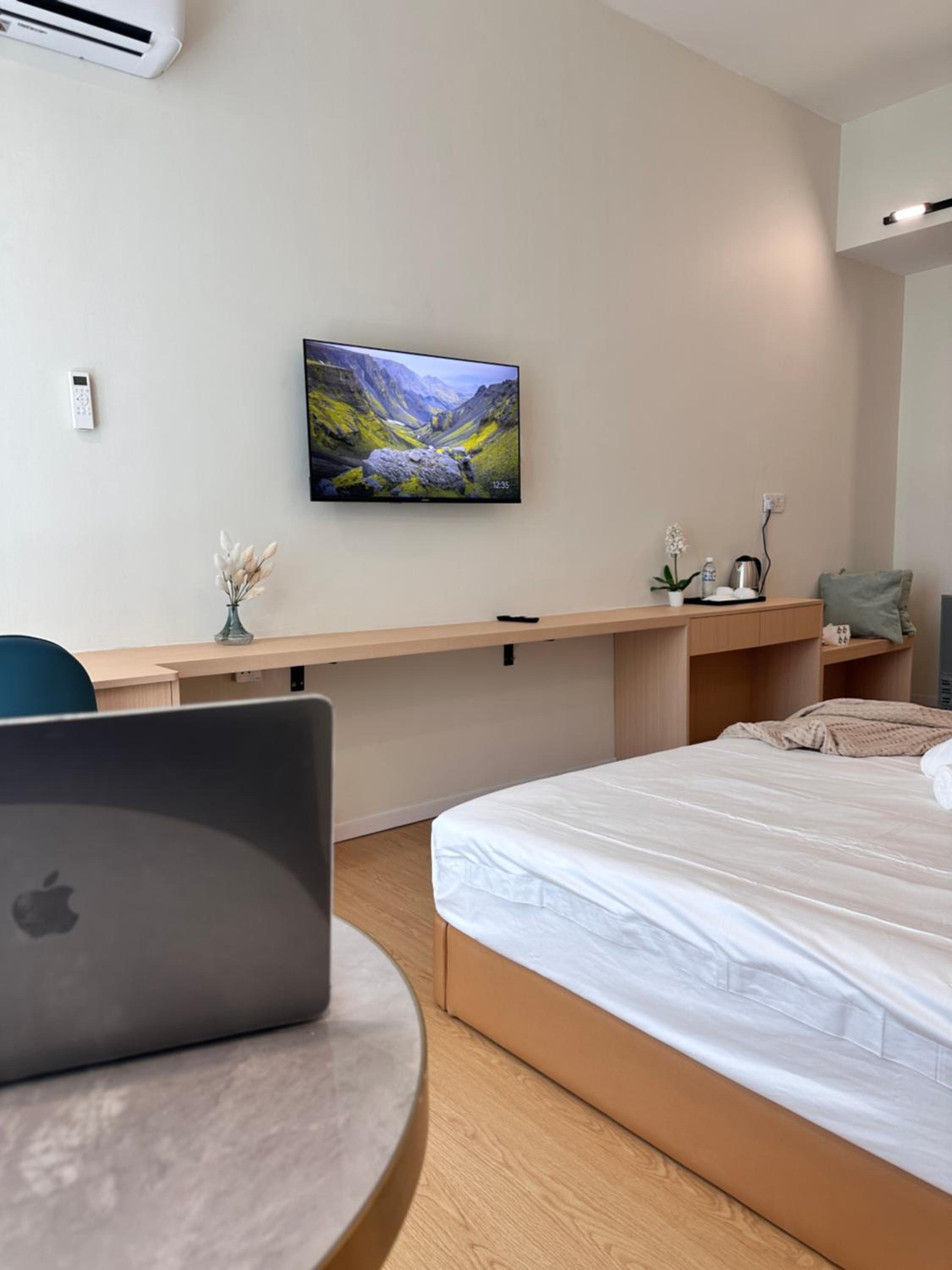 Deluxe Room - Photo 15