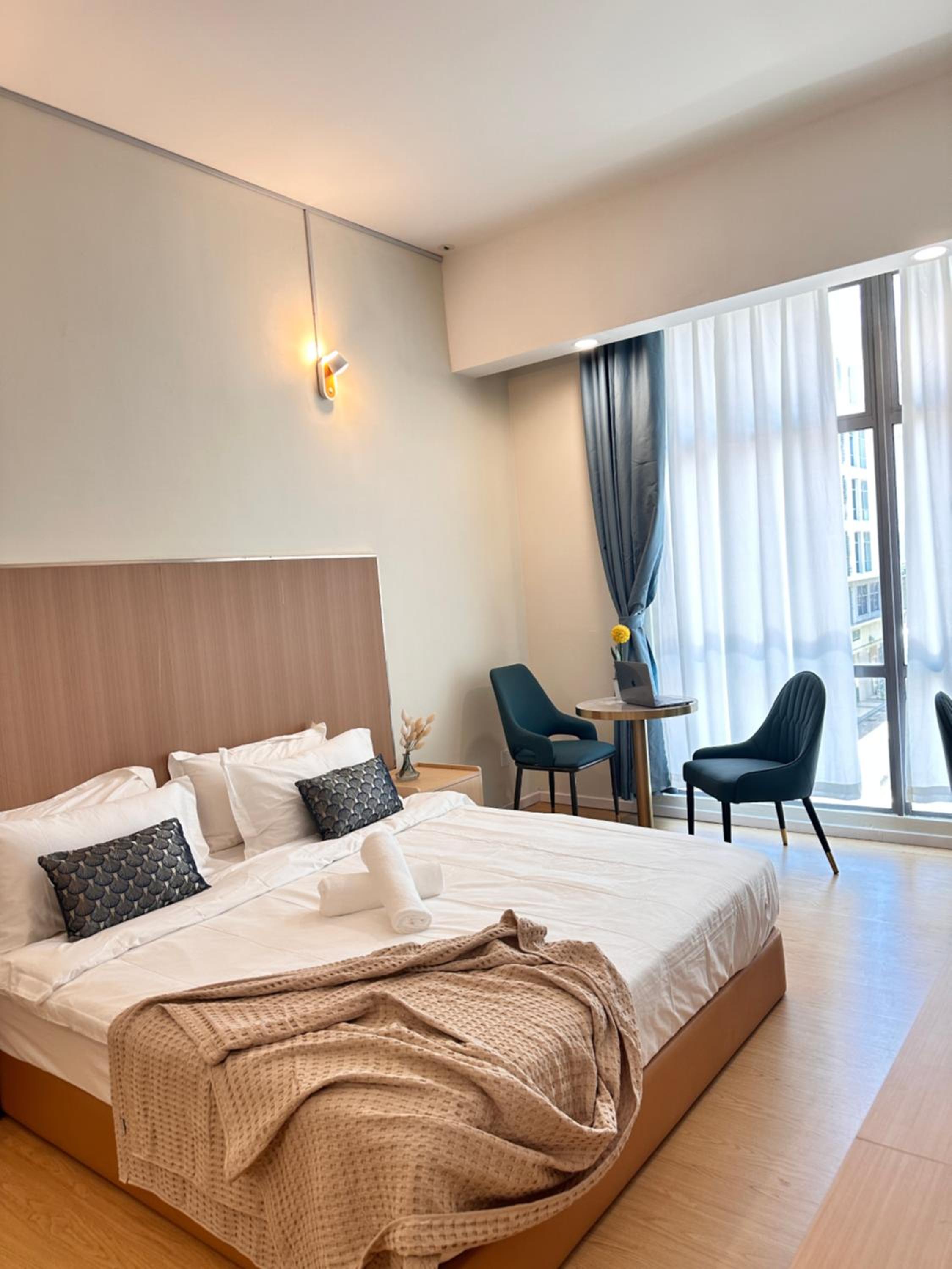 Deluxe Room - Photo 3