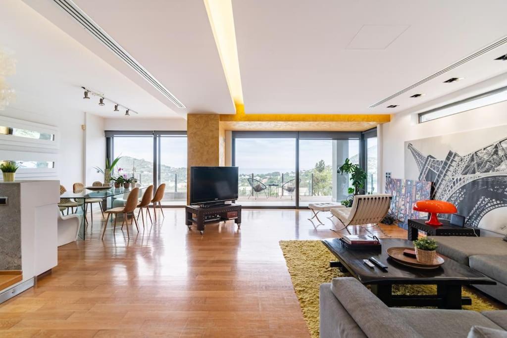 Villa photo 1