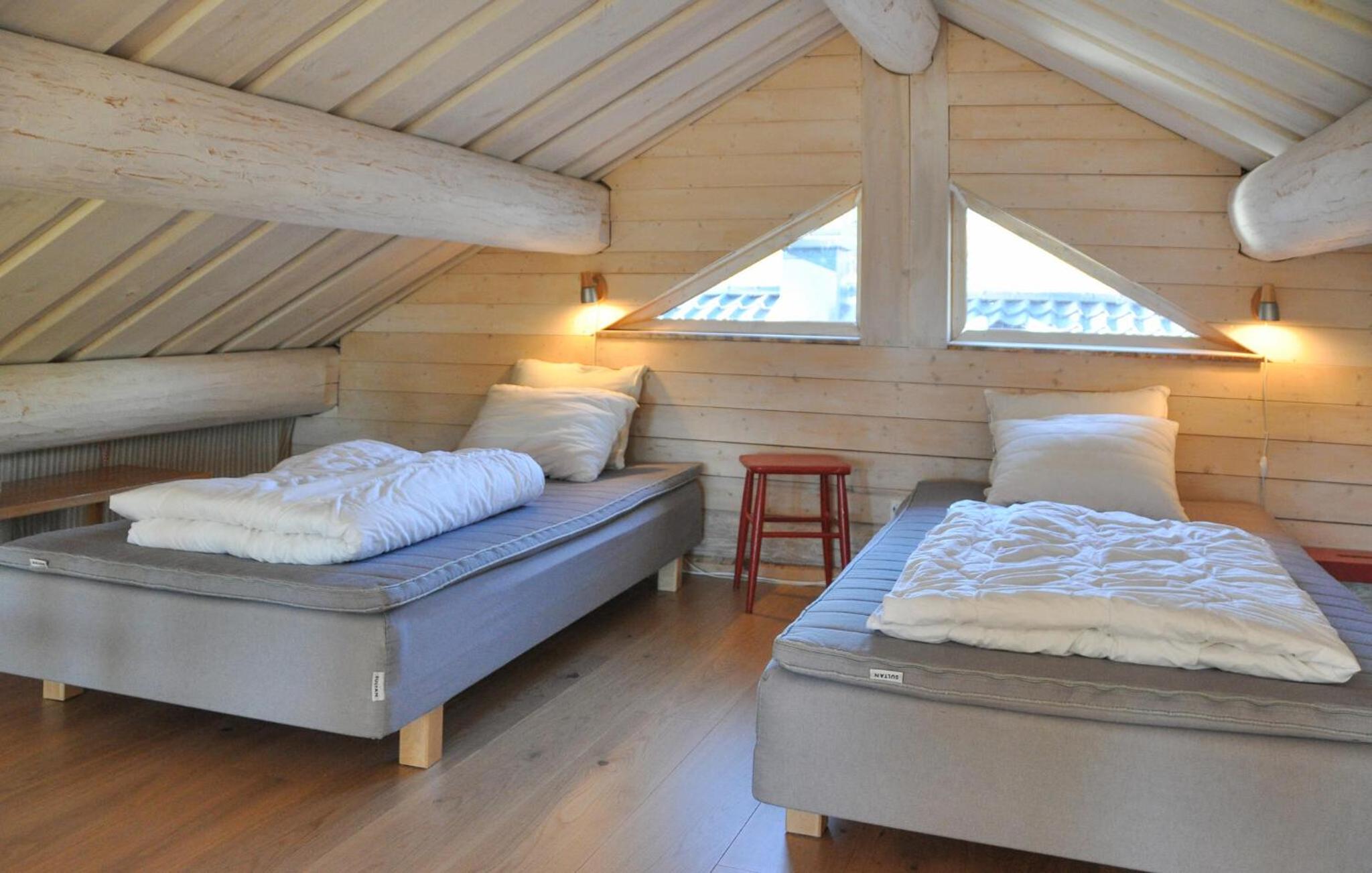 Four-Bedroom Vacation Home photo 3