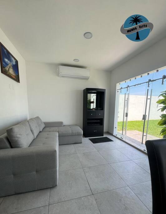 One-Bedroom House photo 1