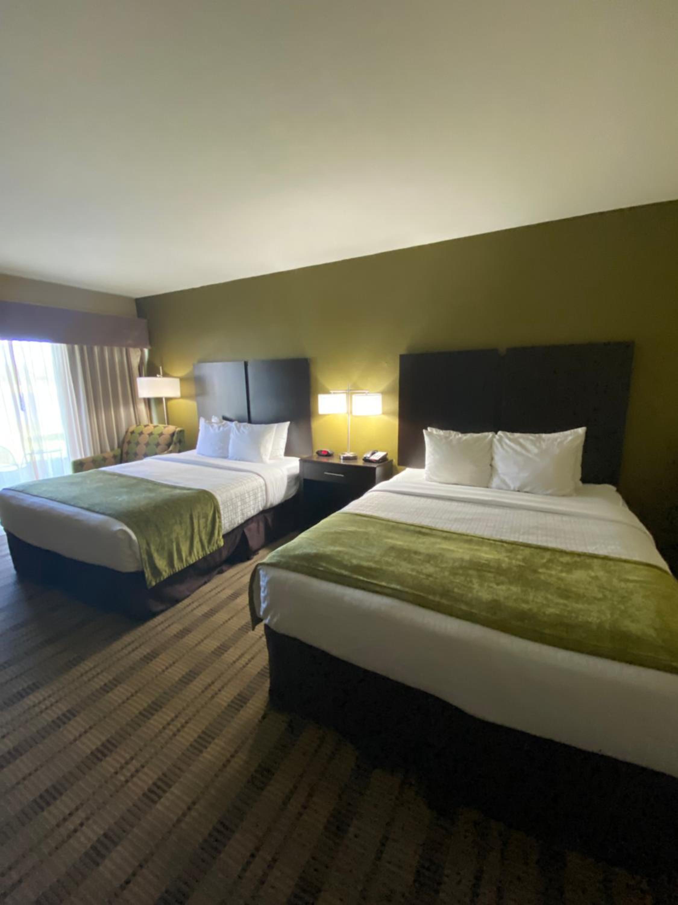 Double or Twin Room with Lake View photo 1