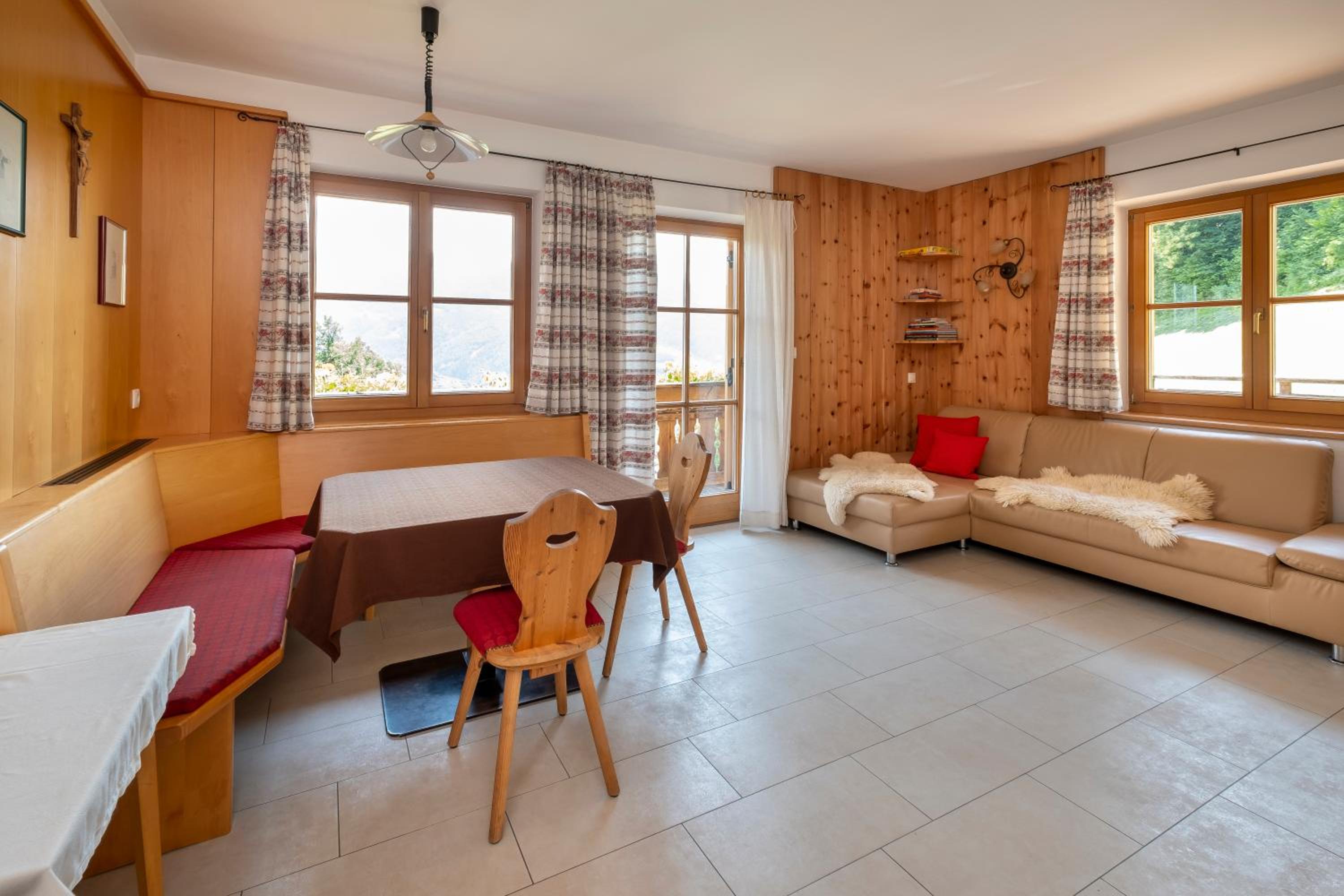 Apartment with Terrace photo 2
