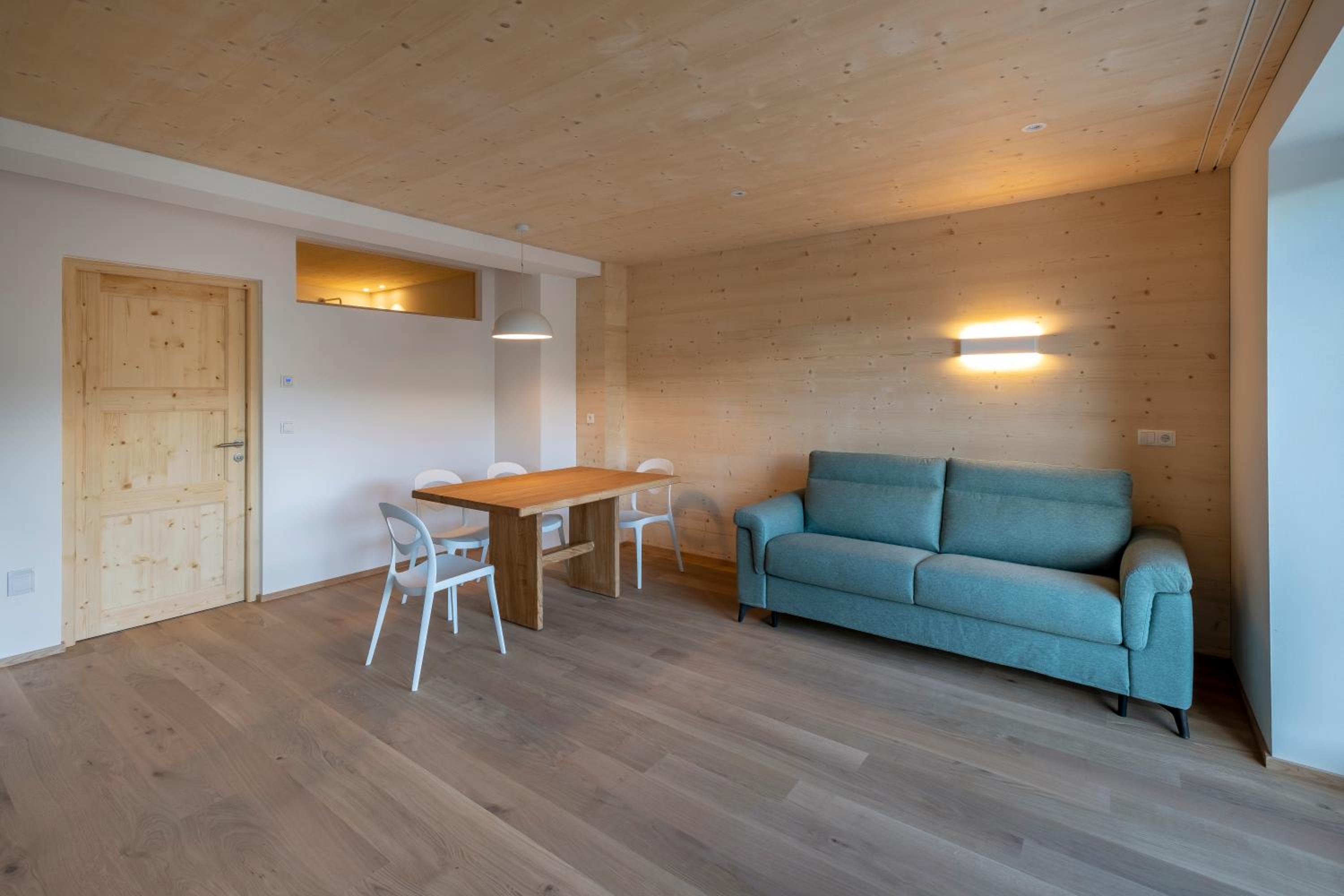 Apartment - Ground Floor photo 2